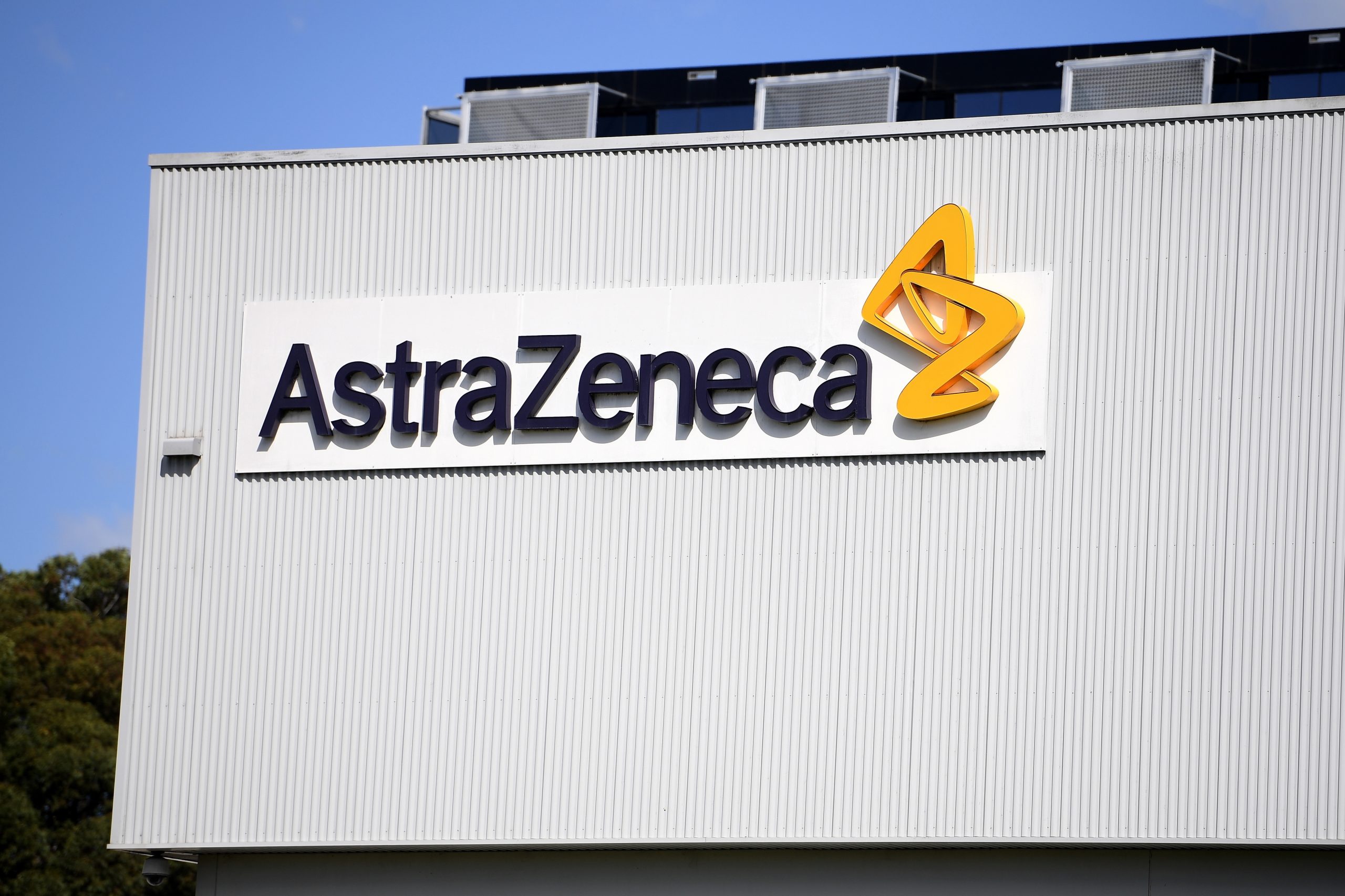 Lucro da AstraZeneca mais do que duplica para 4.674 ME até setembro