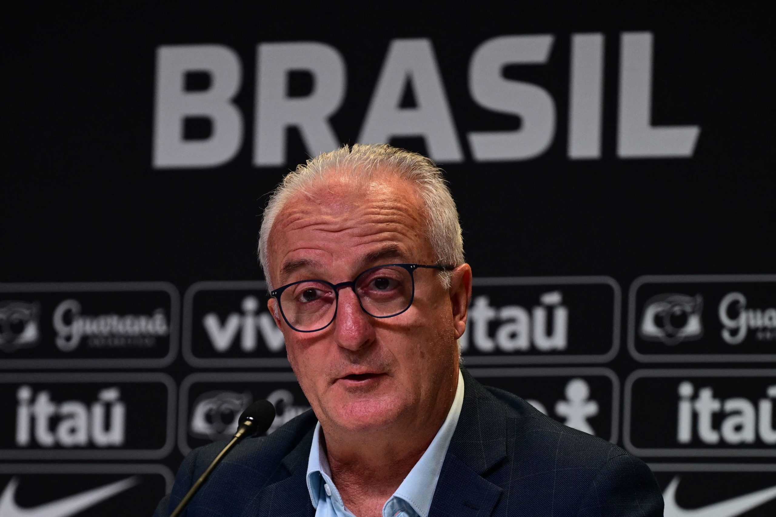 Dorival Júnior demitido do comando da seleção brasileira de futebol