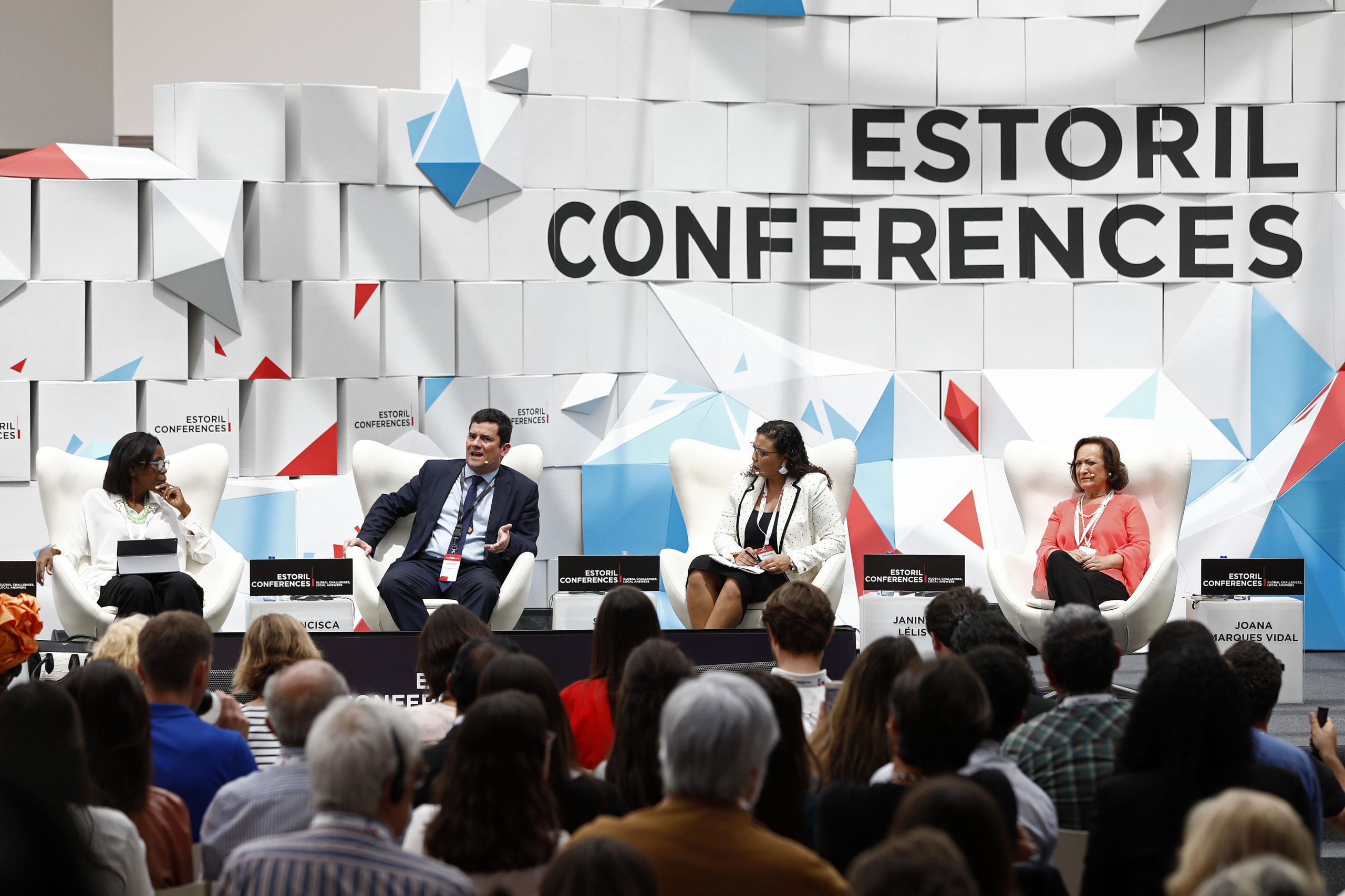 Joana Marques Vidal defende que poder político deve assumir luta contra a corrupção como desígnio