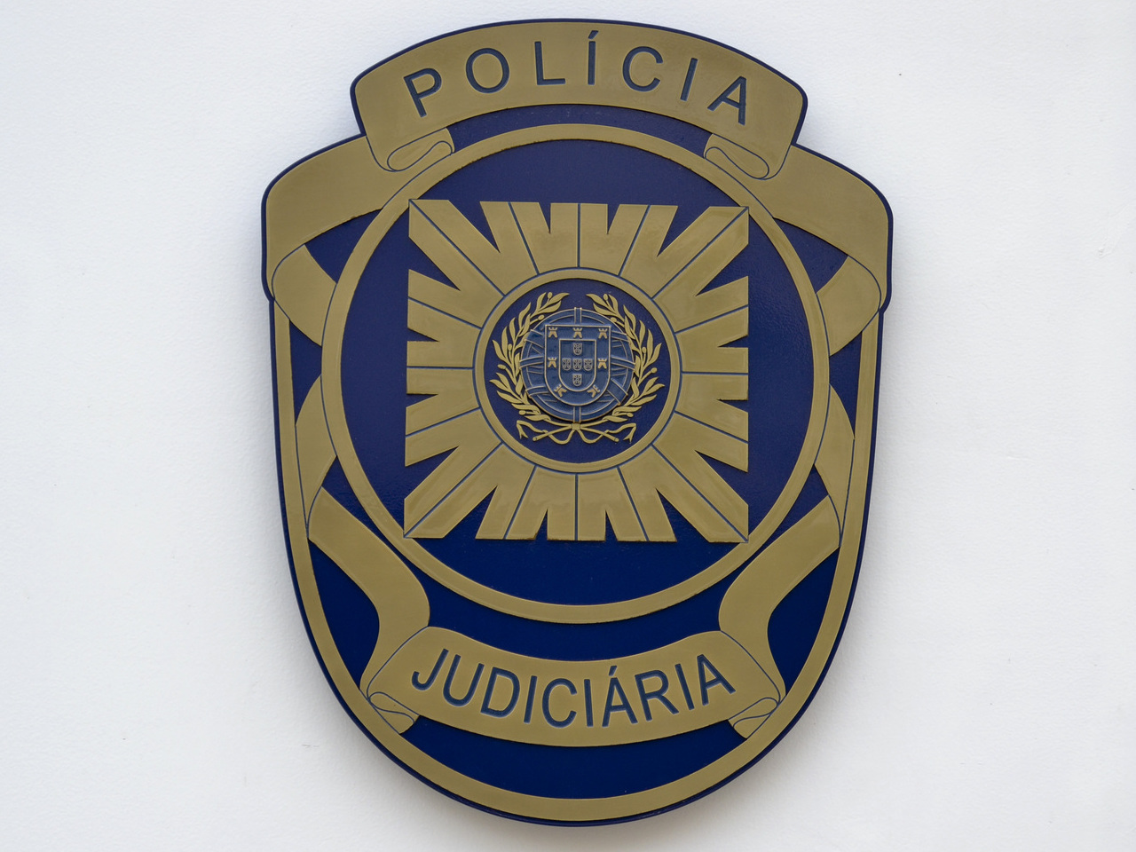 PJ deteve homem suspeito de violação durante sessão de exorcismo em Fátima