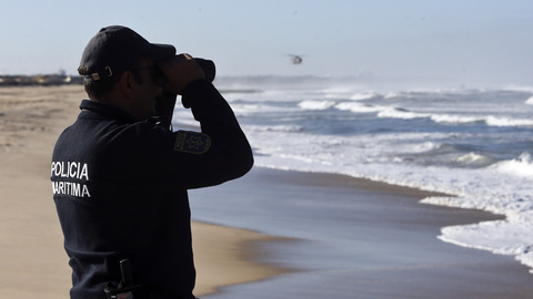 Corpo de pescador desaparecido no mar em Cascais encontrado ao largo de Peniche