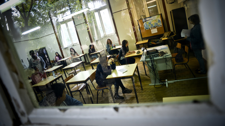 Escolas vão poder contratar mais psicólogos a partir de janeiro