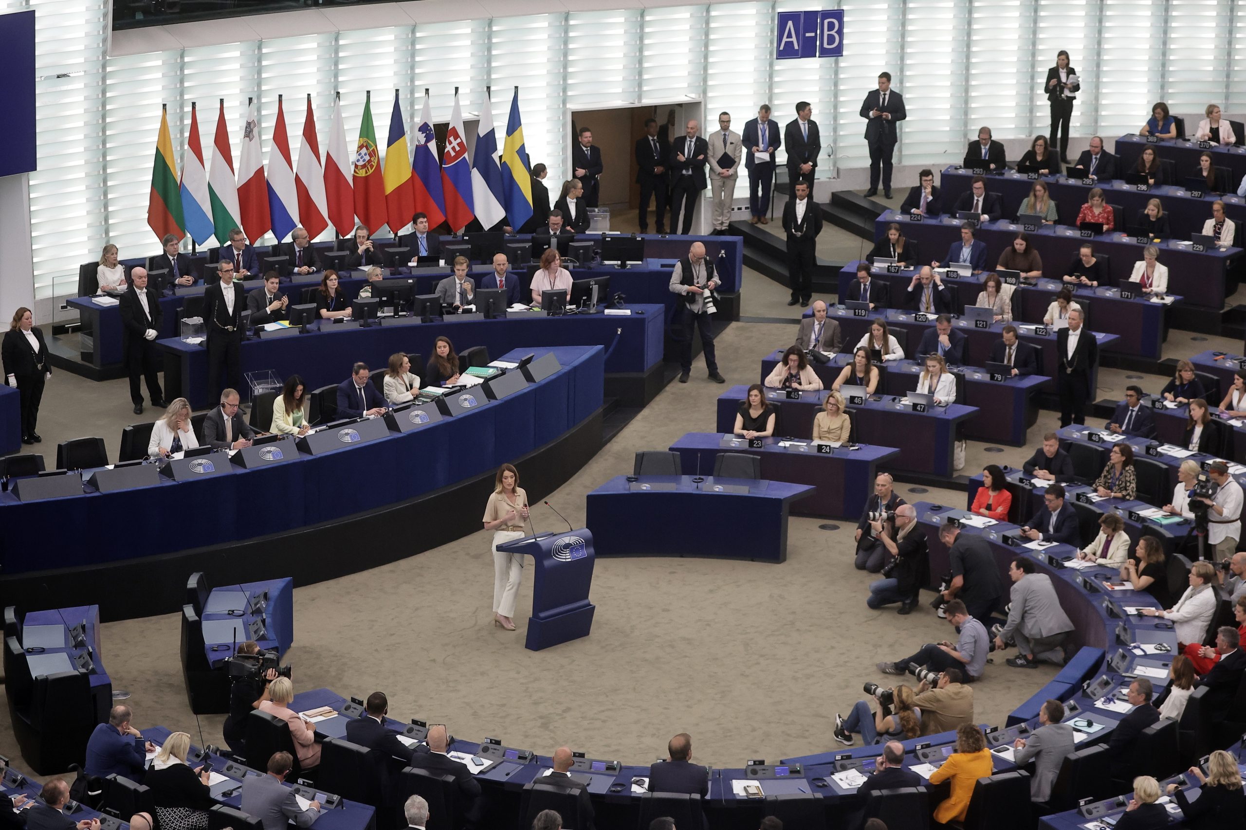 “Nunca me vou demitir de tomar decisões difíceis”, garante Metsola na corrida para Presidente do Parlamento Europeu