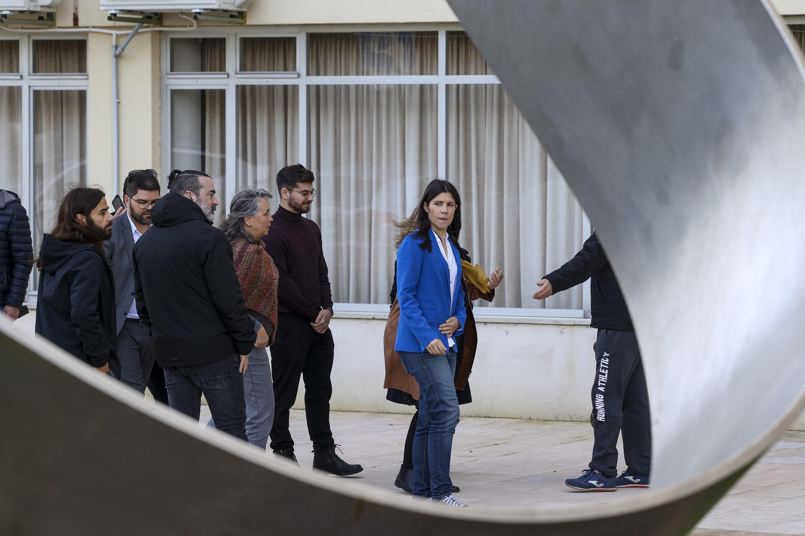 BE defende exclusividade e contratação de quatro mil médicos e enfermeiros para o SNS