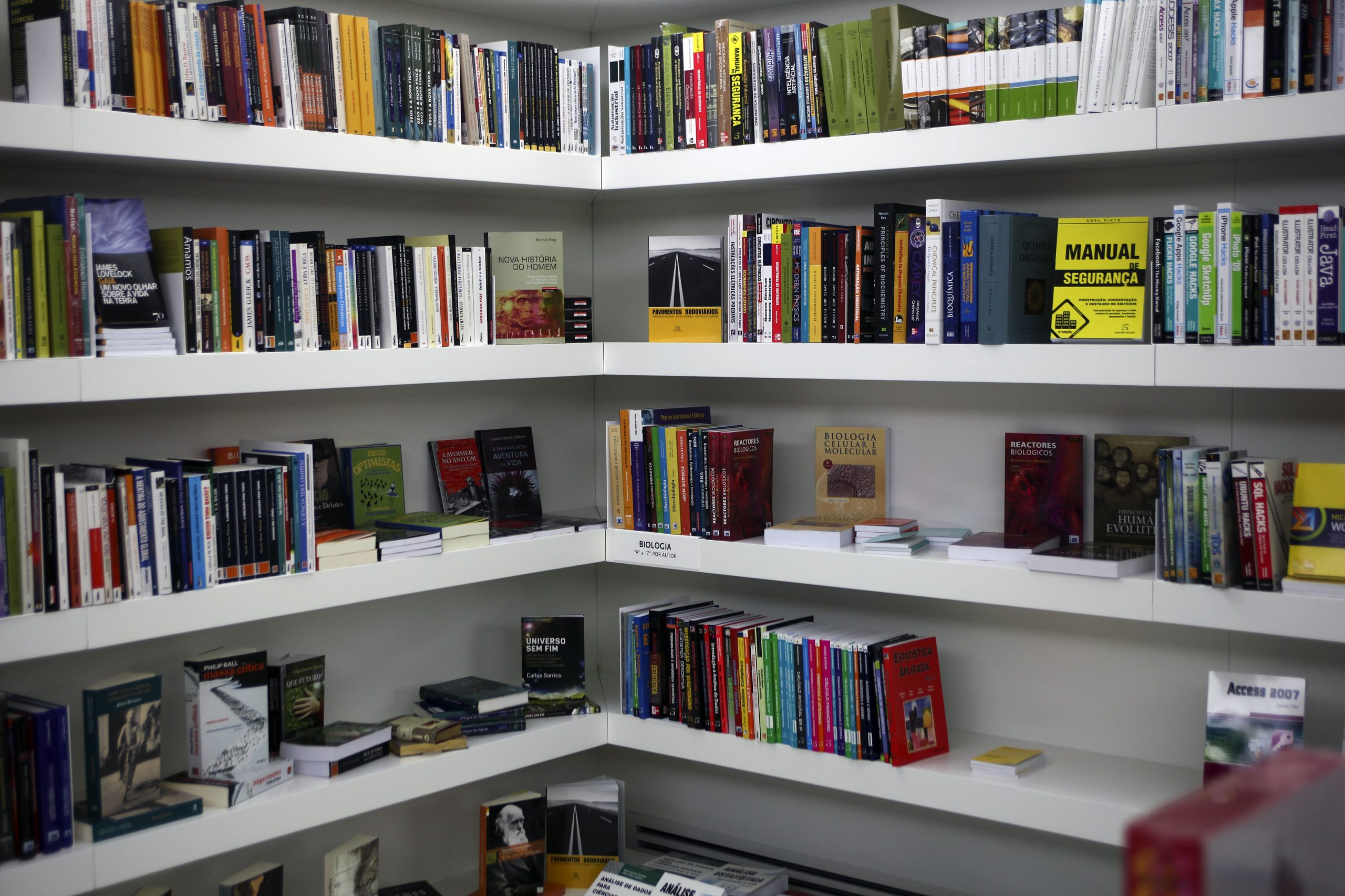 Editora Snob é a nova parceira dos Artistas Unidos para os “Livrinhos de Teatro”