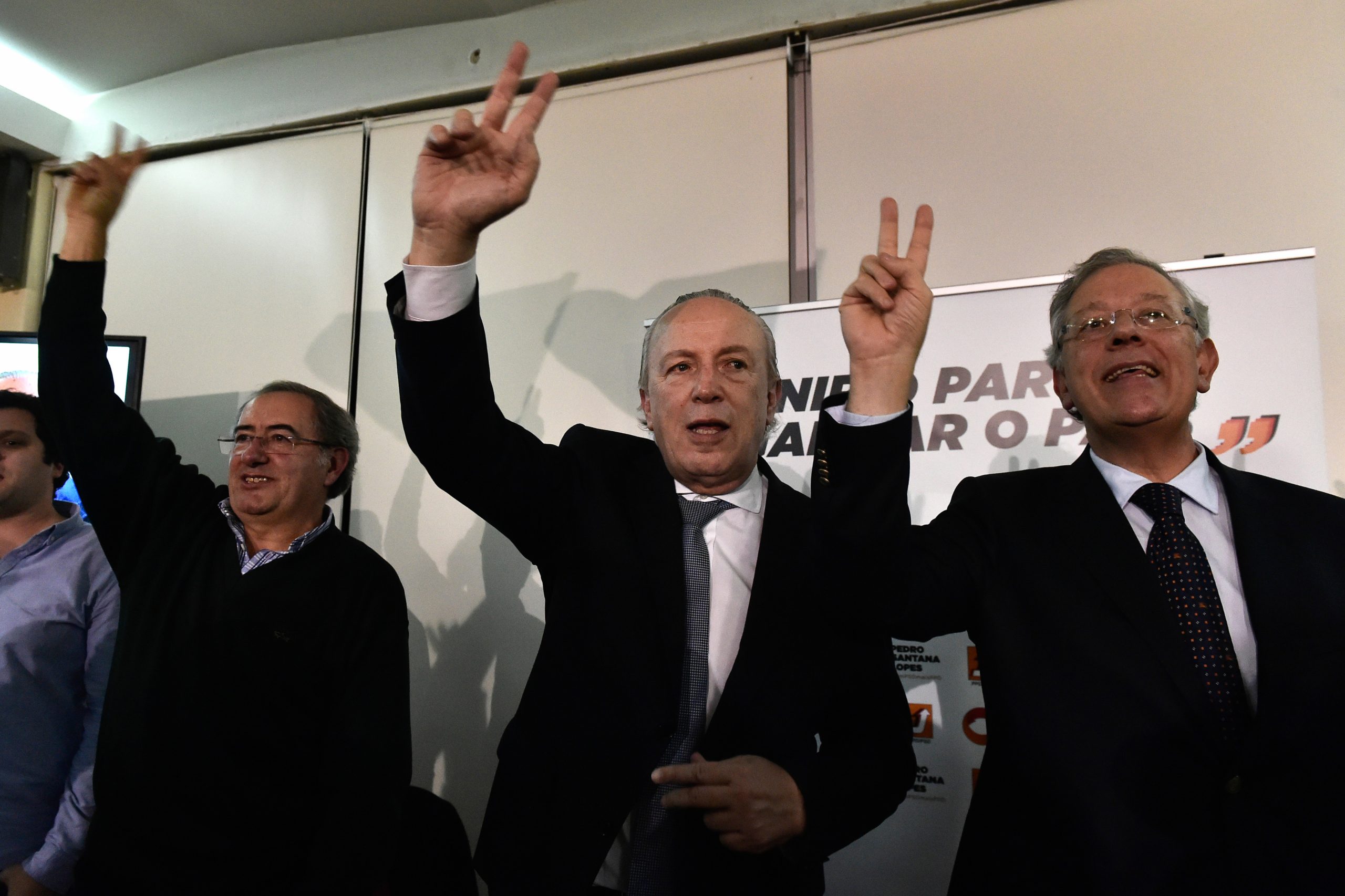 Santana diz que terá em 2019 a legitimidade do voto direto e universal para ganhar legislativas