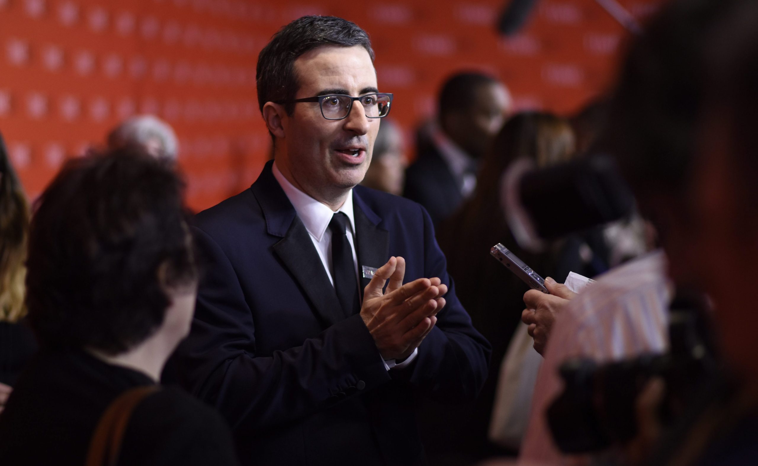 Estação de Tratamento de Águas Residuais “John Oliver”. Comediante brincou com Danbury, mas Danbury não gostou