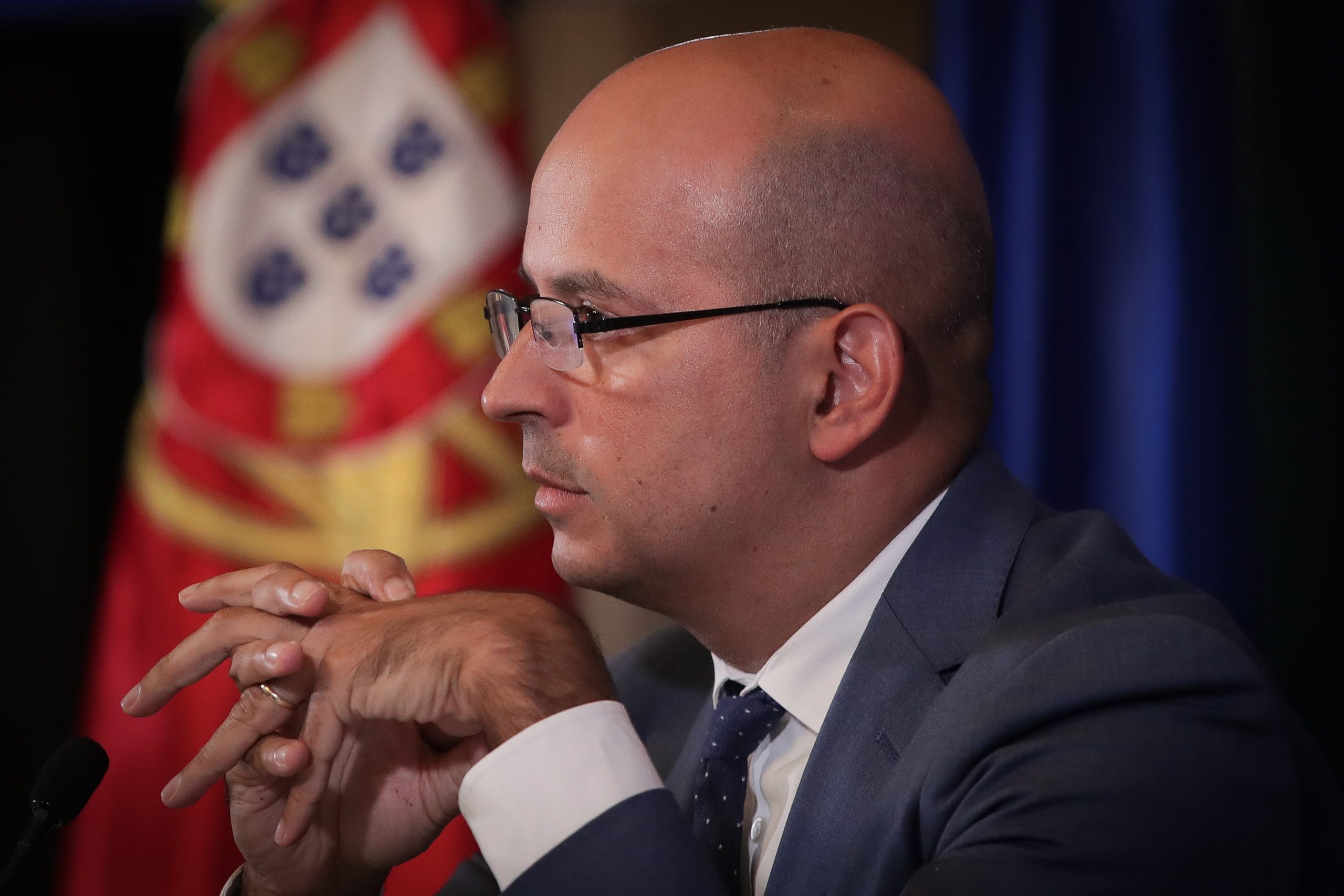OE2021: PAN e CDS adiantam que défice este ano ficará “na ordem dos 8%”