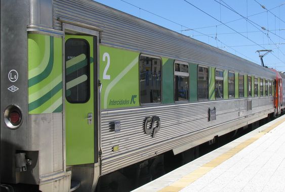 CP retoma serviço Intercidades entre Coimba B e Guarda