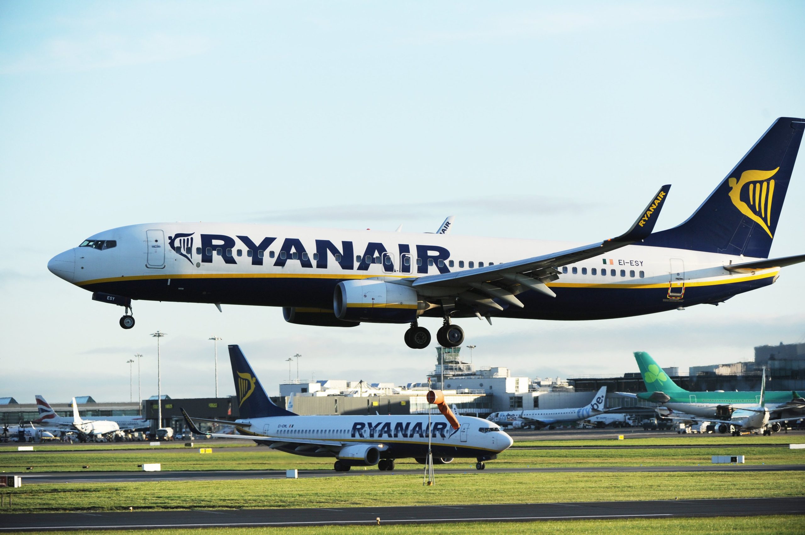 Associação Europeia dos Tripulantes de Cabine condena recurso a tripulantes estrangeiros pela Ryanair