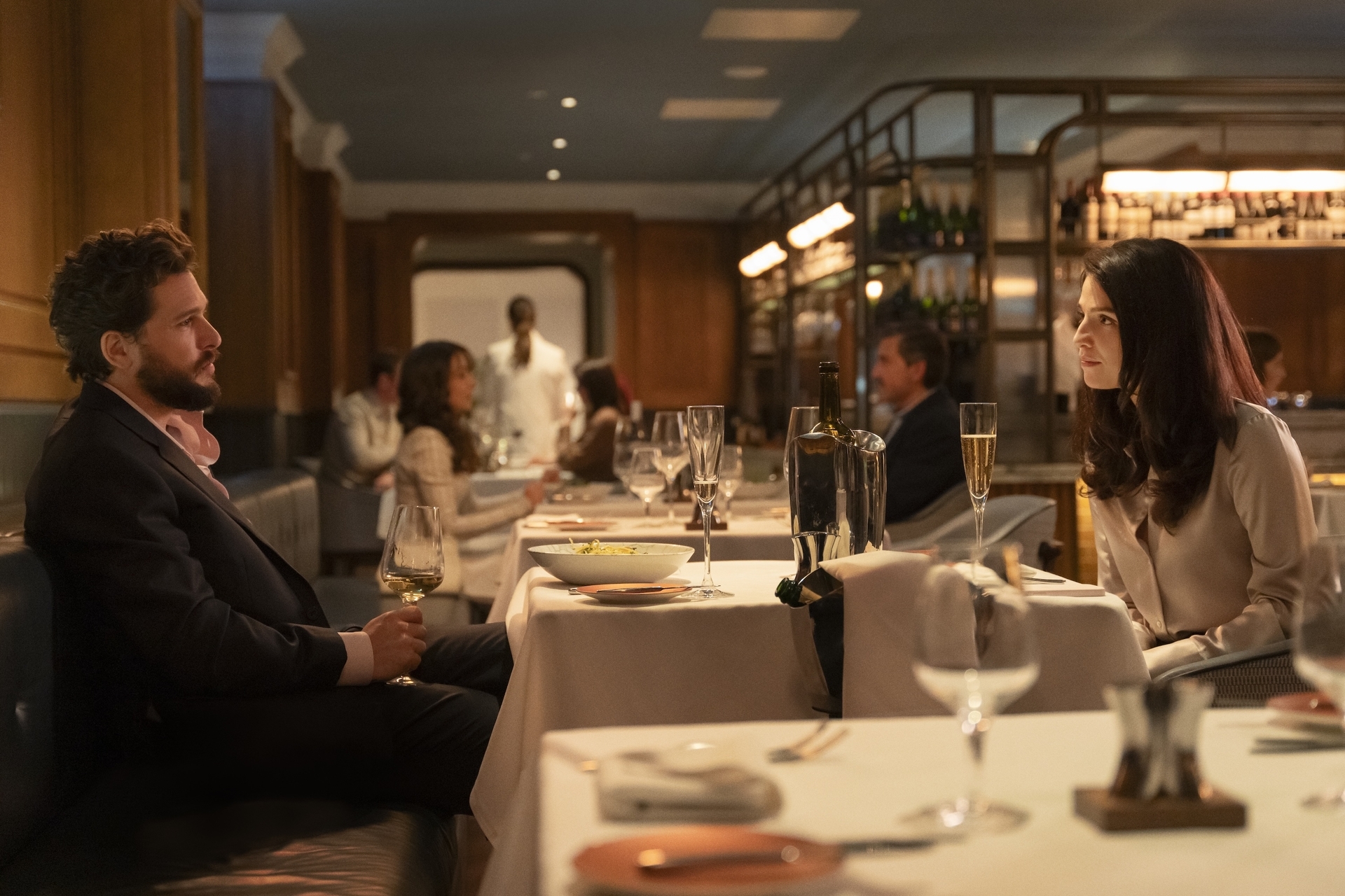 Industry: Um viciante jogo de bastidores que parece uma mistura de “Billions” com “Succession”