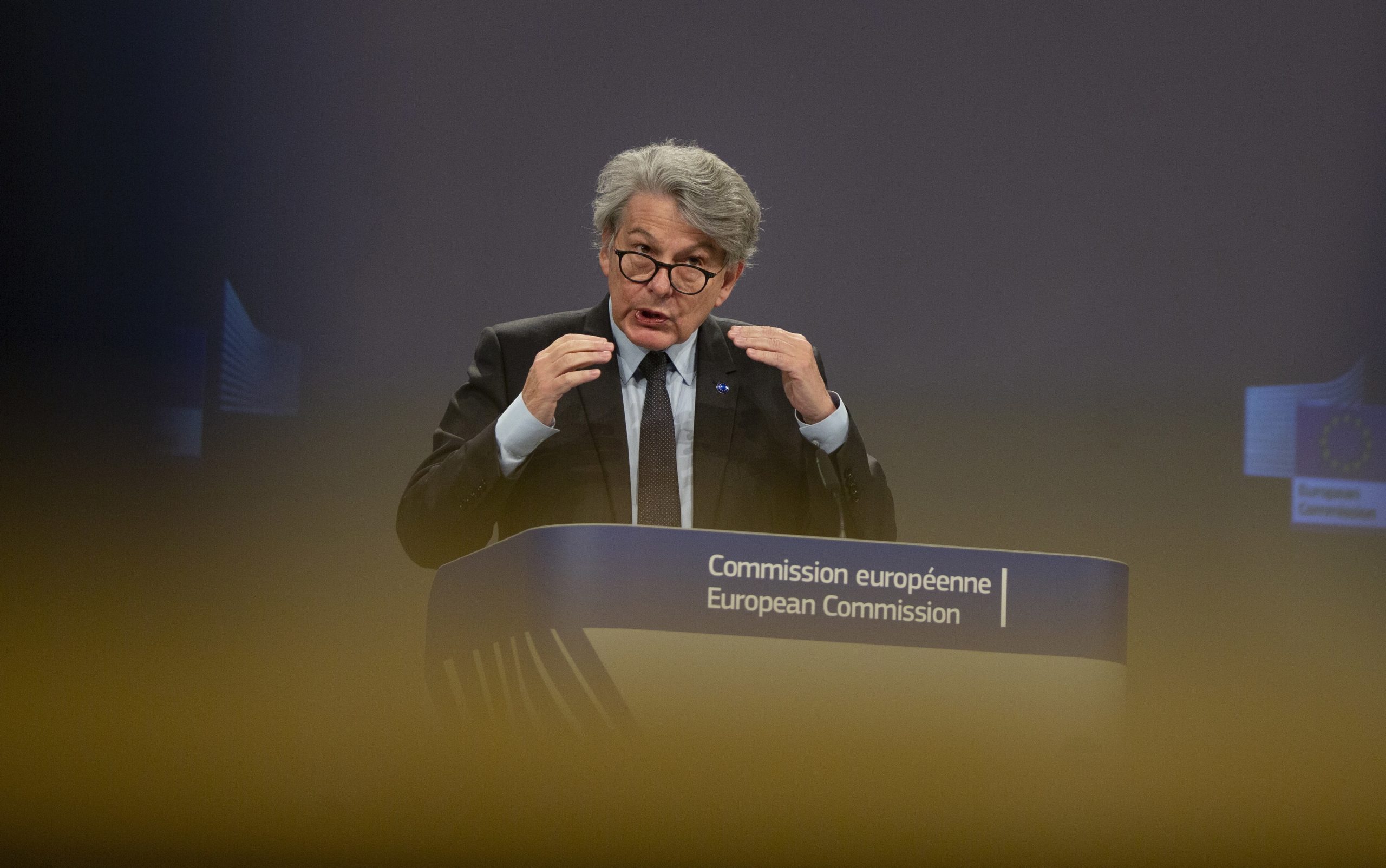“Passaporte verde”. Certificado sanitário europeu deve estar em vigor antes do verão