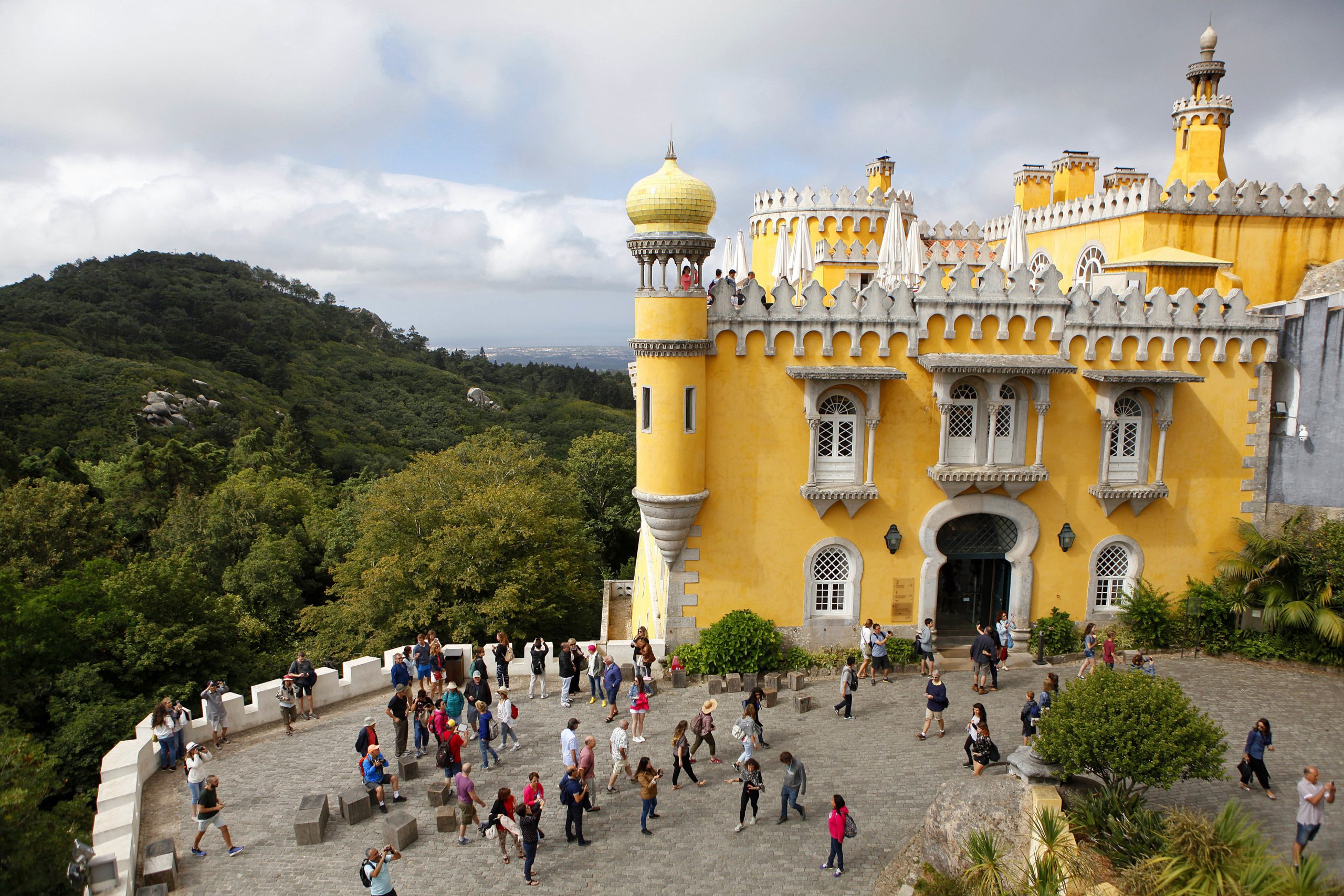 Residentes em Portugal podem ir aos Parques e monumentos de Sintra gratuitamente aos domingos e feriados