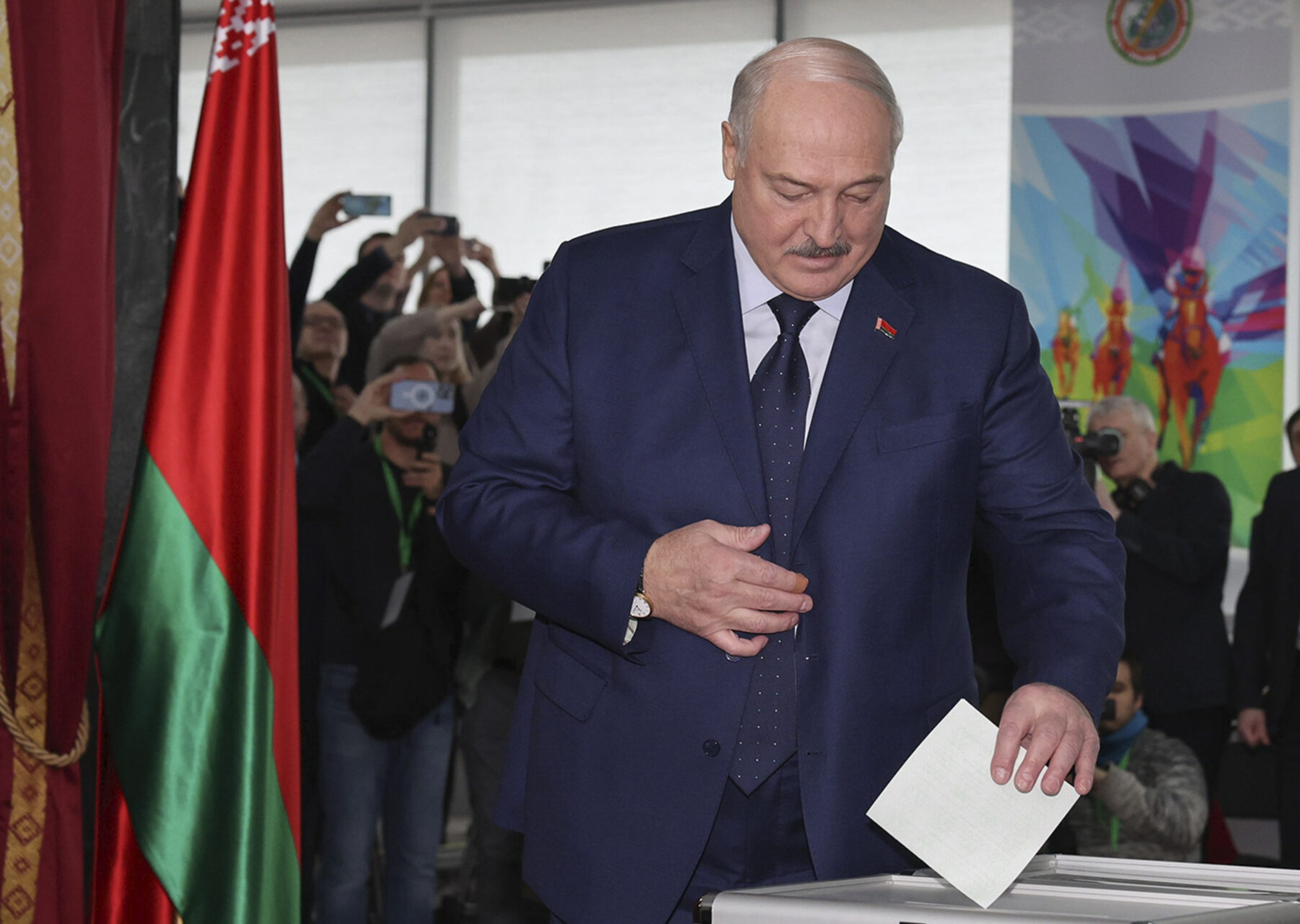 Eleições na Bielorrússia. Lukashenko diz que o país é uma “democracia brutal”