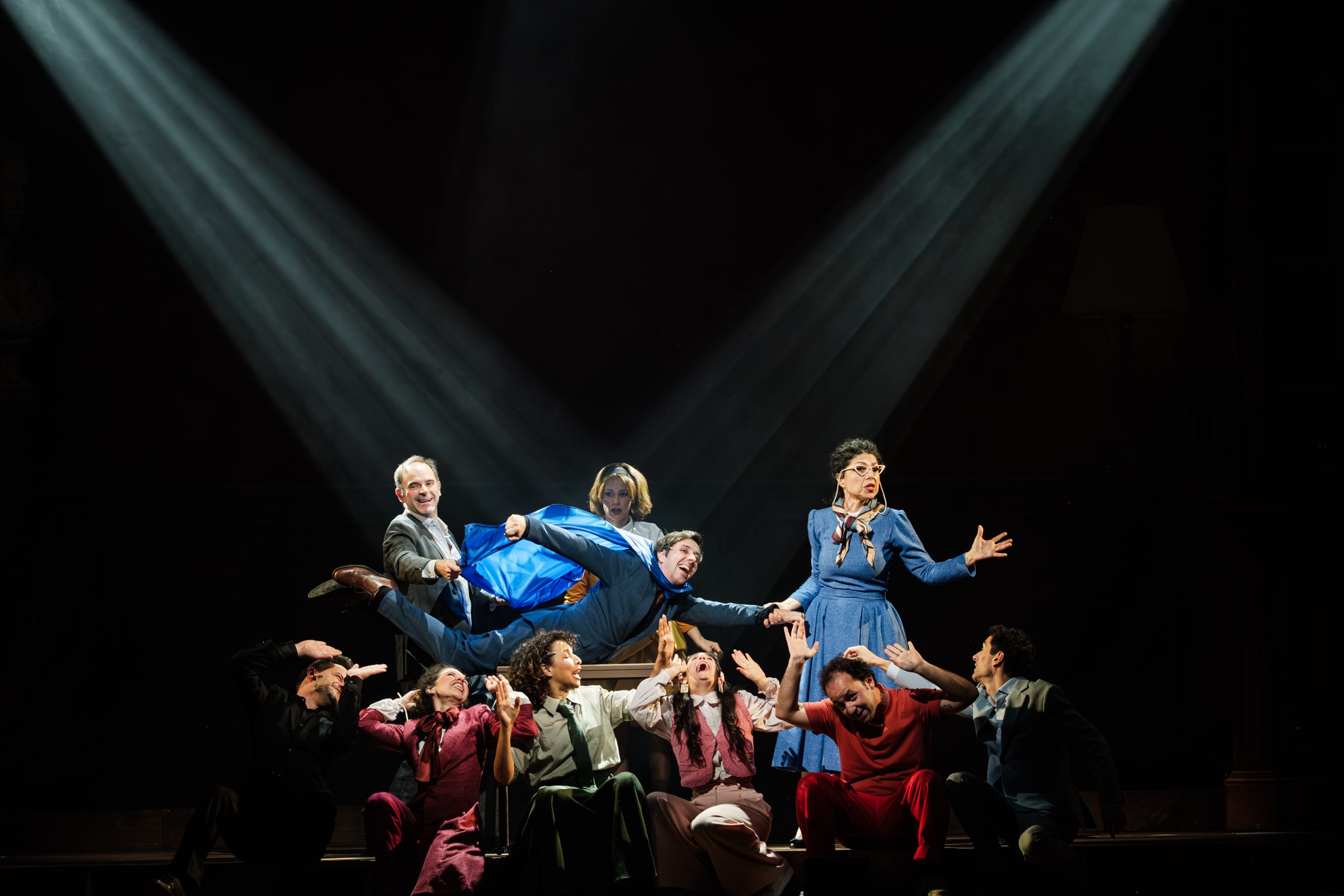 ‘”Sr. Engenheiro” Alegadamente Um Musical’ : o sonho de um antigo primeiro-ministro. “É um teatro dentro deste teatro maior que é a nossa vida”