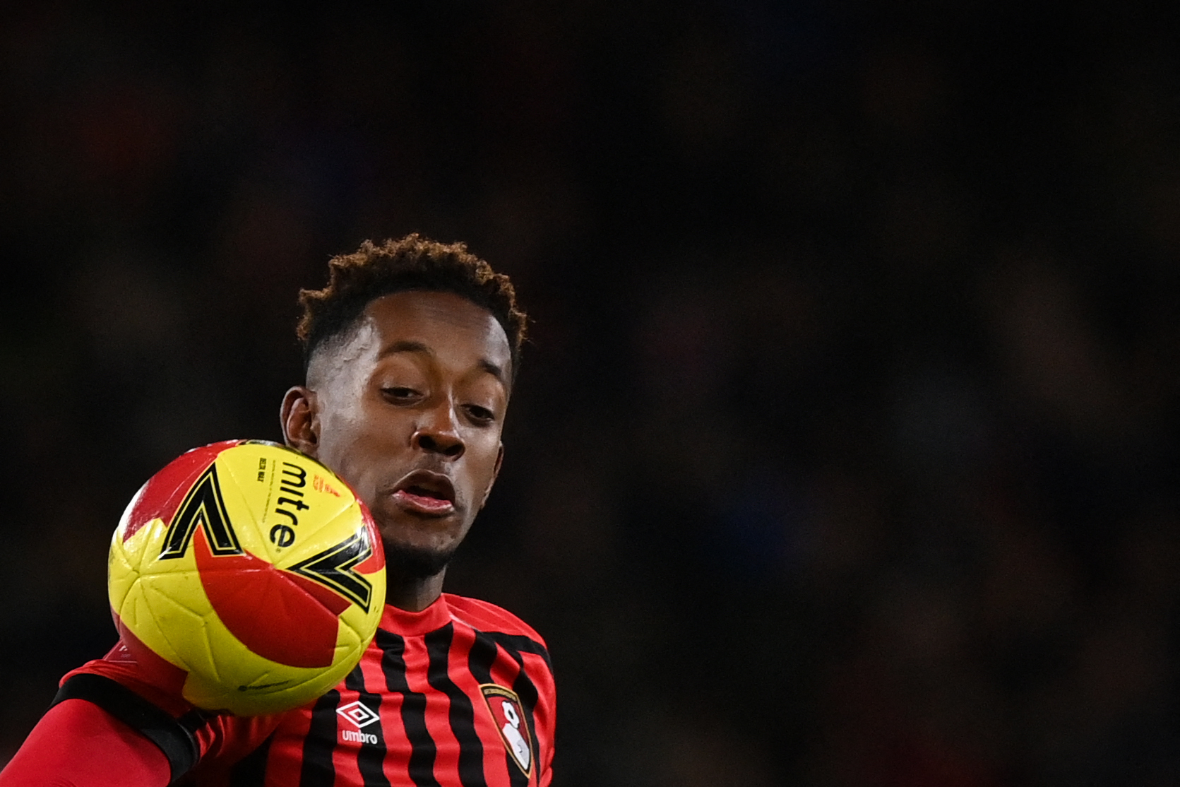 Bournemouth sobe à Premier League depois de vencer o Nottingham Forest