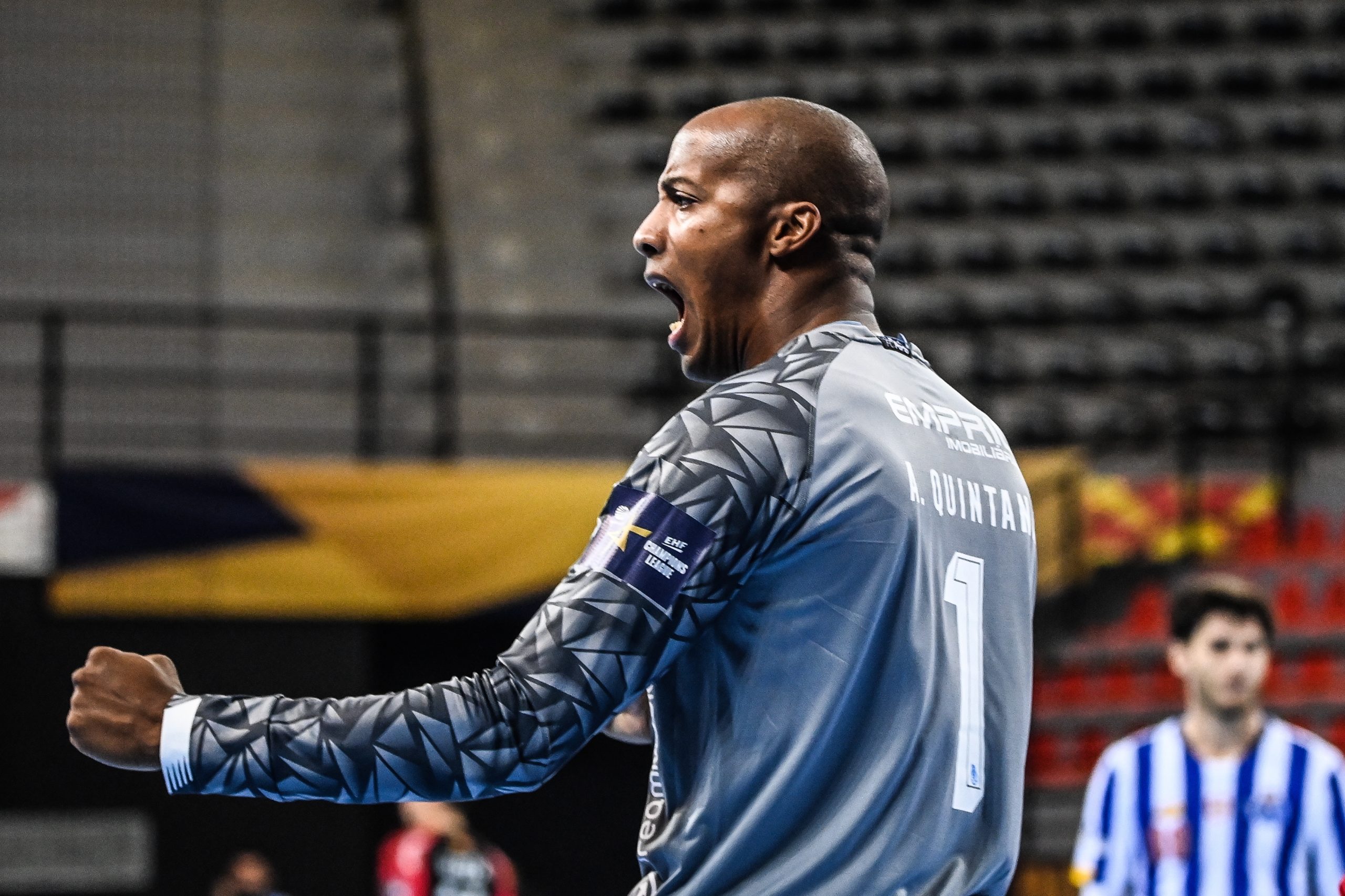 FC Porto retira camisola número 1 nas equipas de andebol