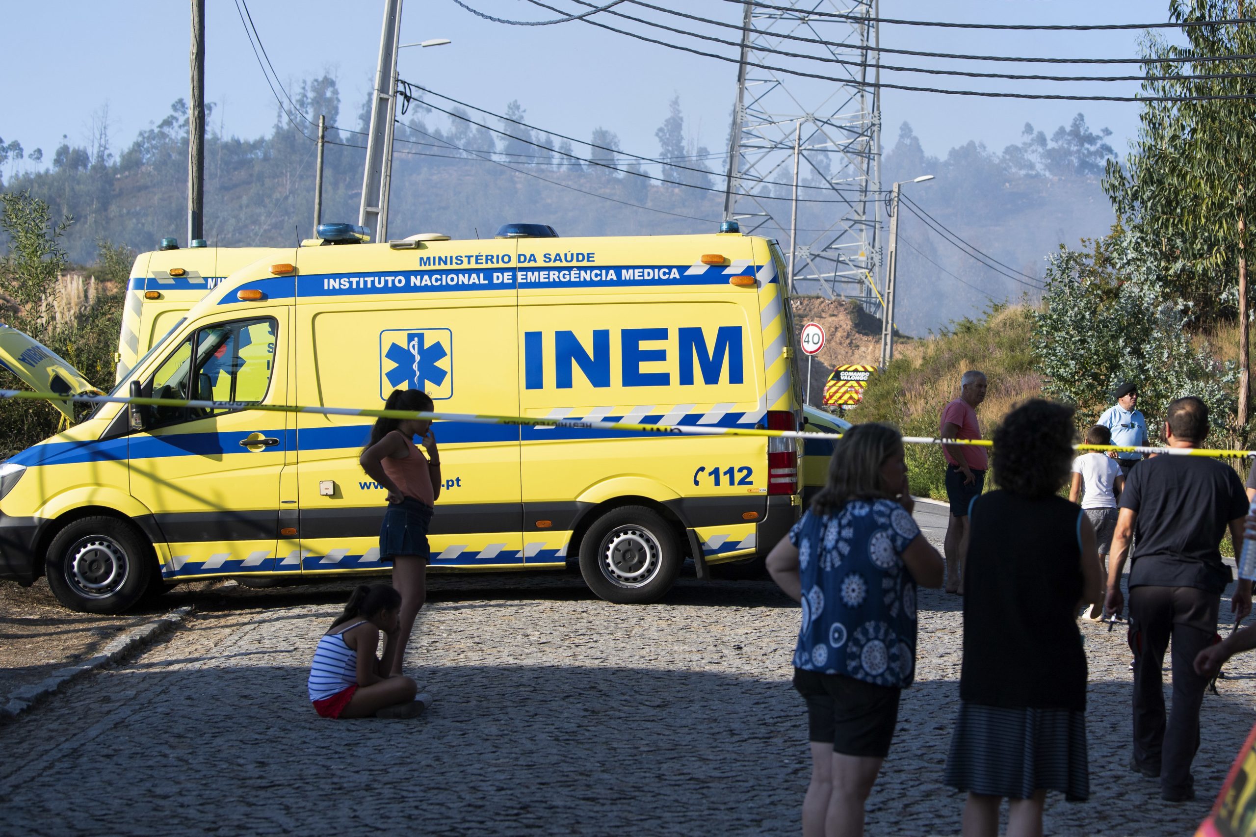 Helicóptero que caiu em Valongo ficou “completamente tomado pelas chamas”