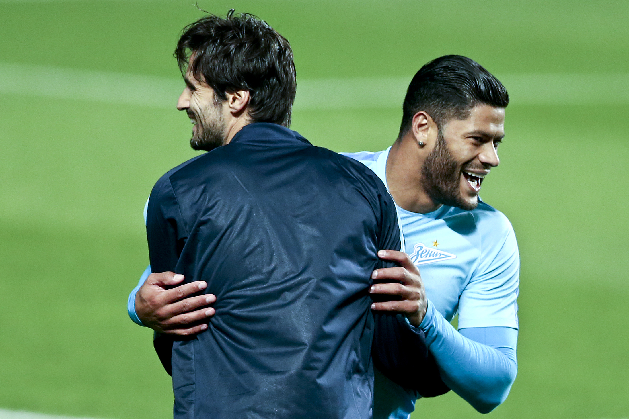 Hulk a torcer para que Sérgio Conceição coloque dragões a comemorar títulos