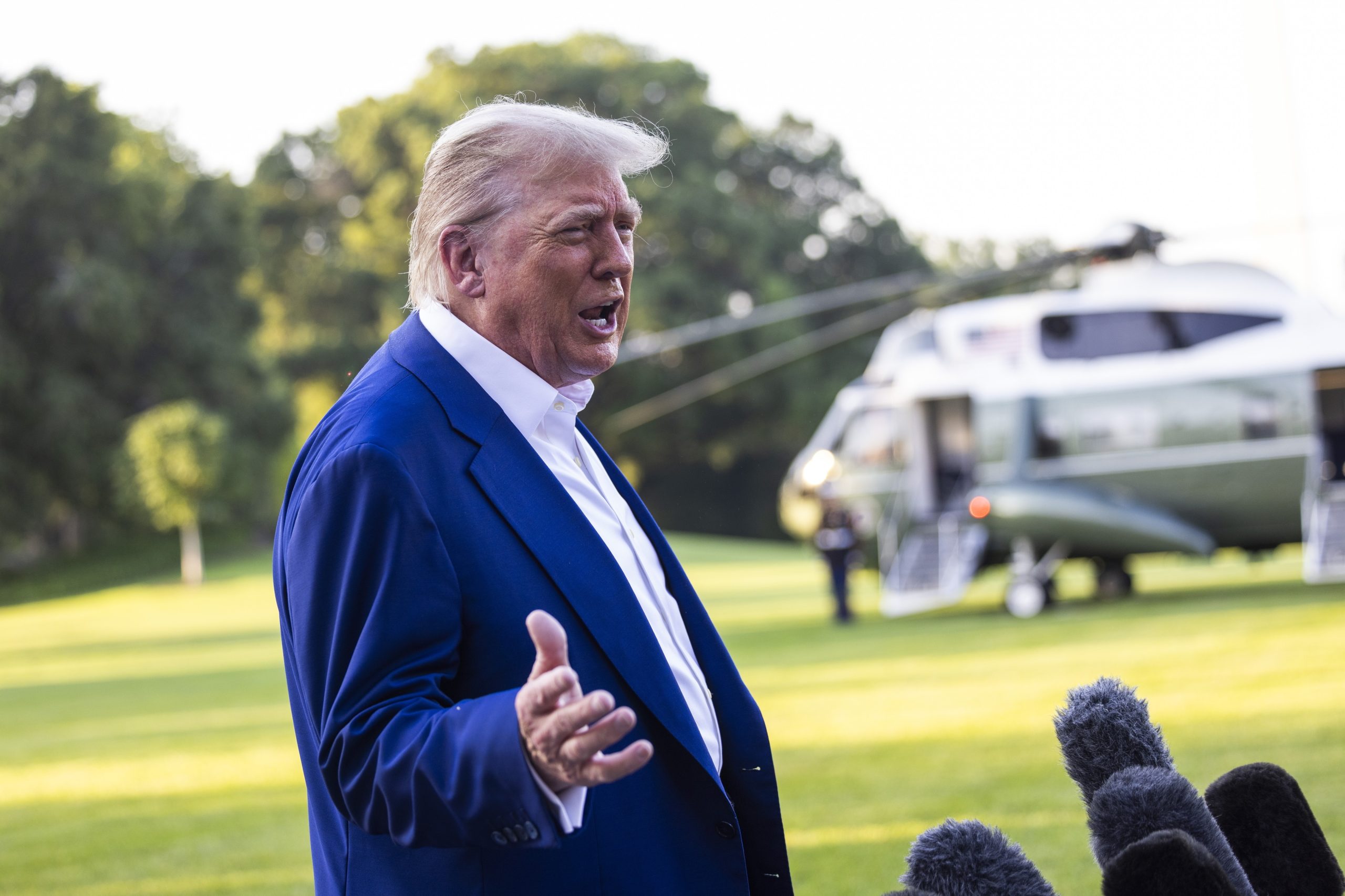 Trump anuncia taxas de 100% sobre todos os produtos farmacêuticos