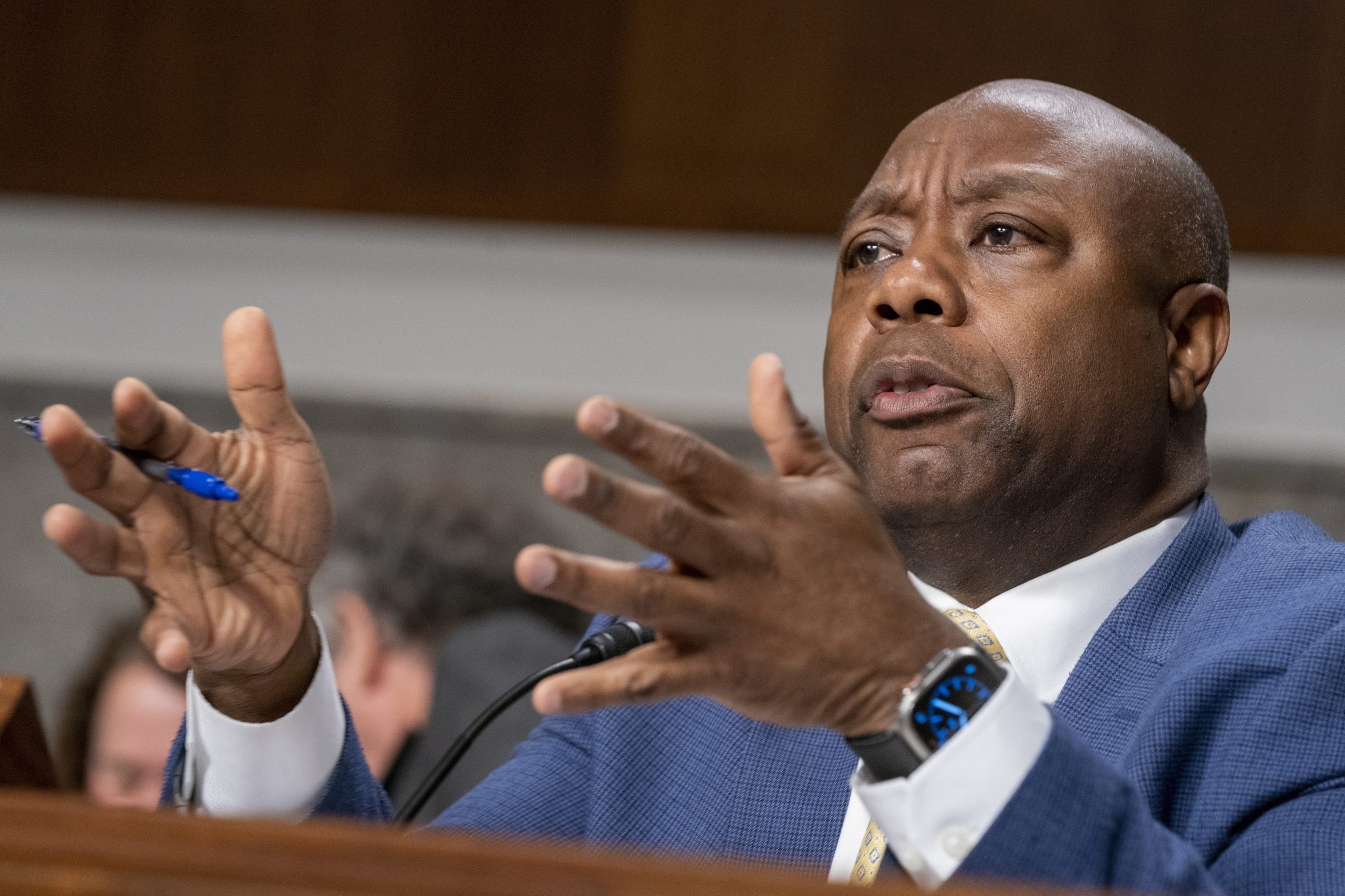 Senador Republicano Tim Scott apresenta candidatura à presidência dos EUA