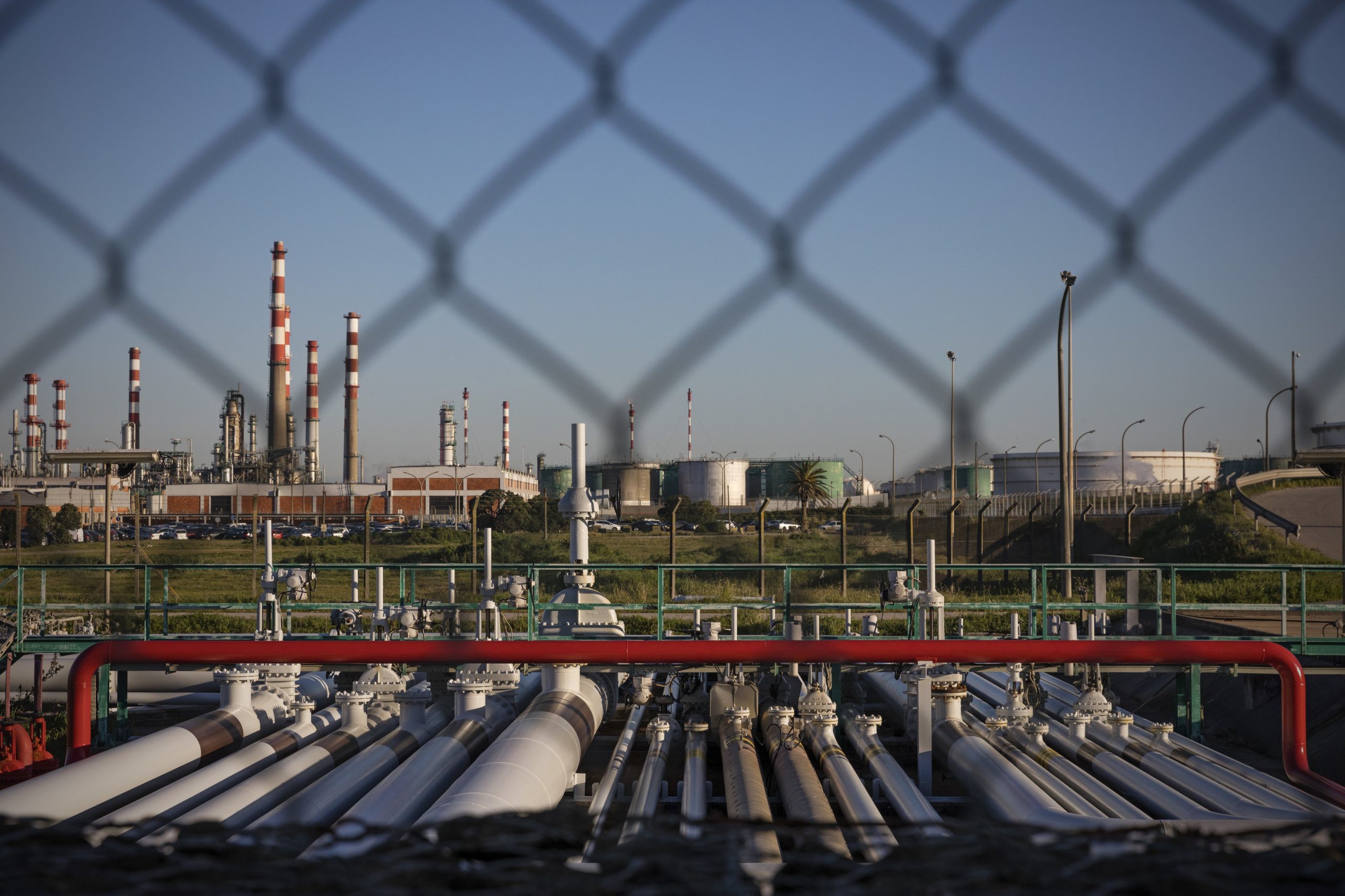 Regulador multa Petrogal em 83.800 euros por 26 contraordenações