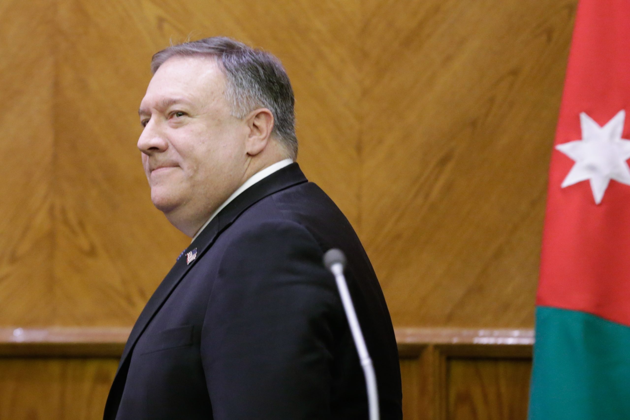 Pompeo critica “atitude agressiva” de China e Rússia no Ártico