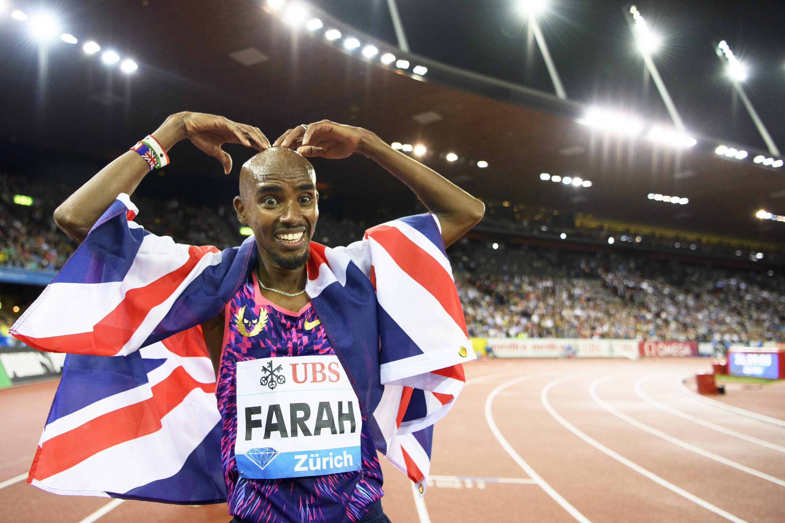 Mo Farah ‘corta’ com treinador Alberto Salazar e regressa a Inglaterra