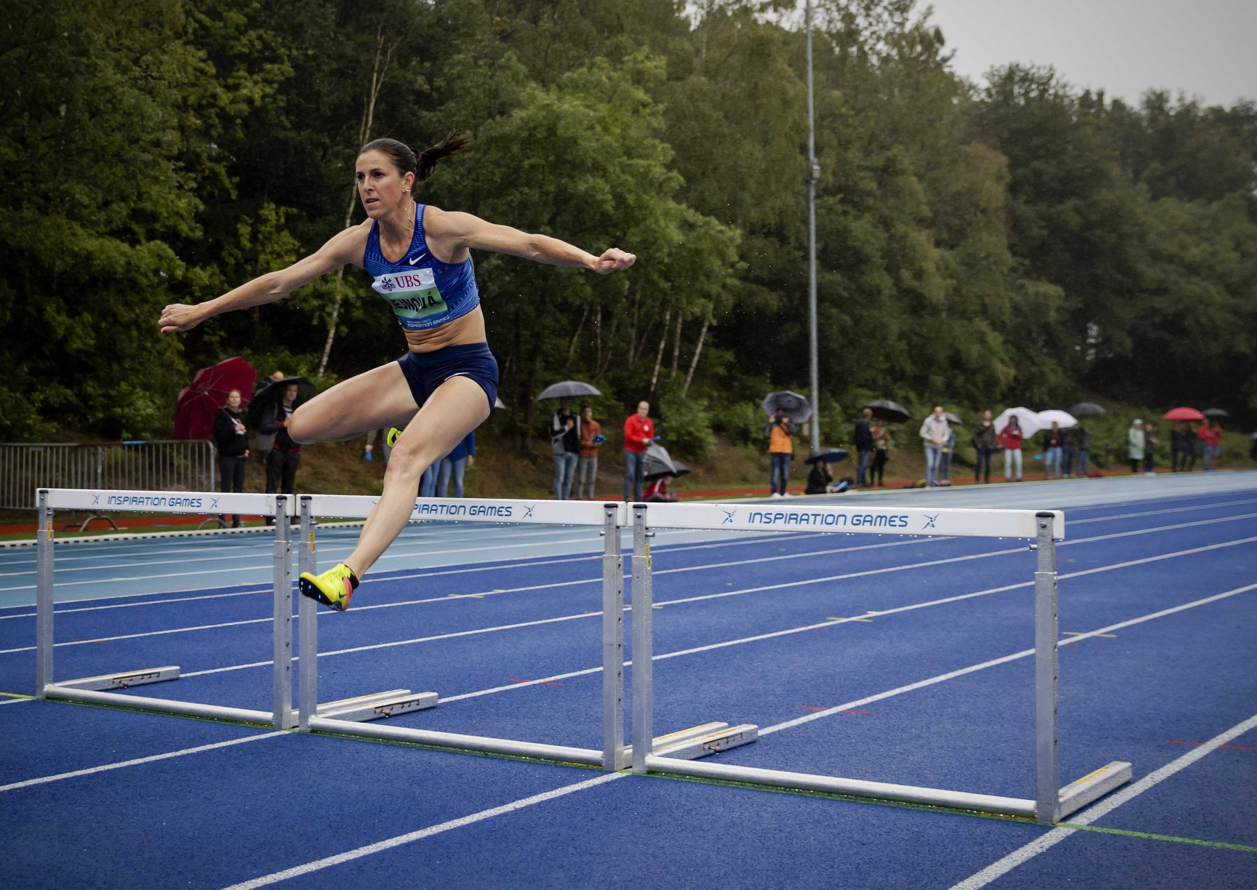 Zuzana Hejnova, bicampeã mundial de atletismo, anuncia fim de carreira