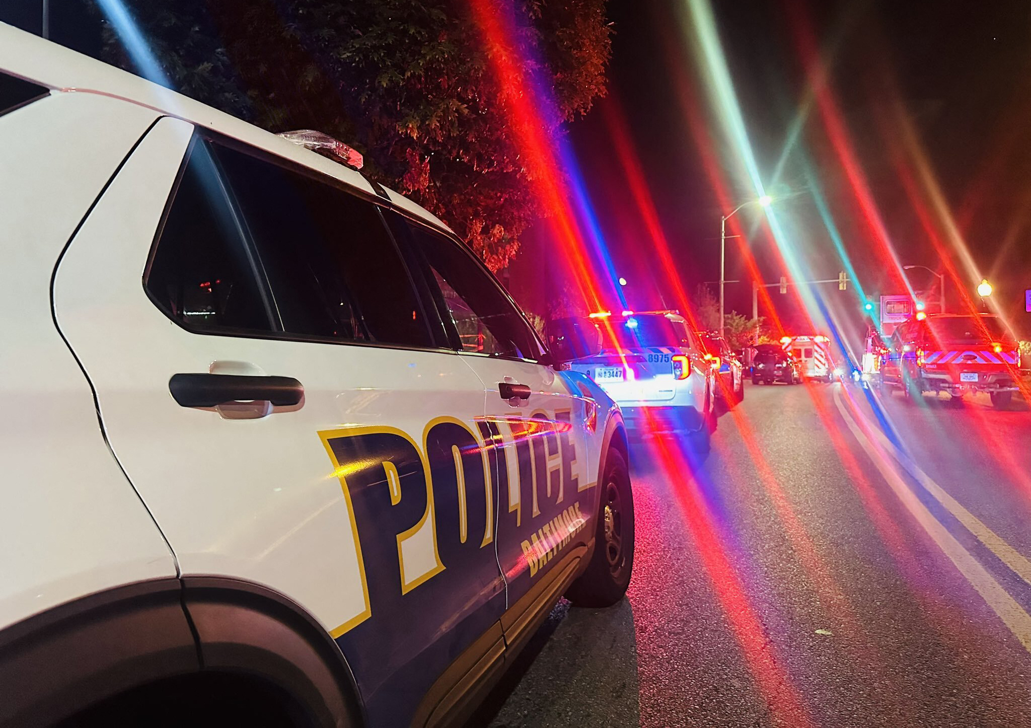 Tiroteio em Universidade em Baltimore. Suspeito ainda não foi localizado