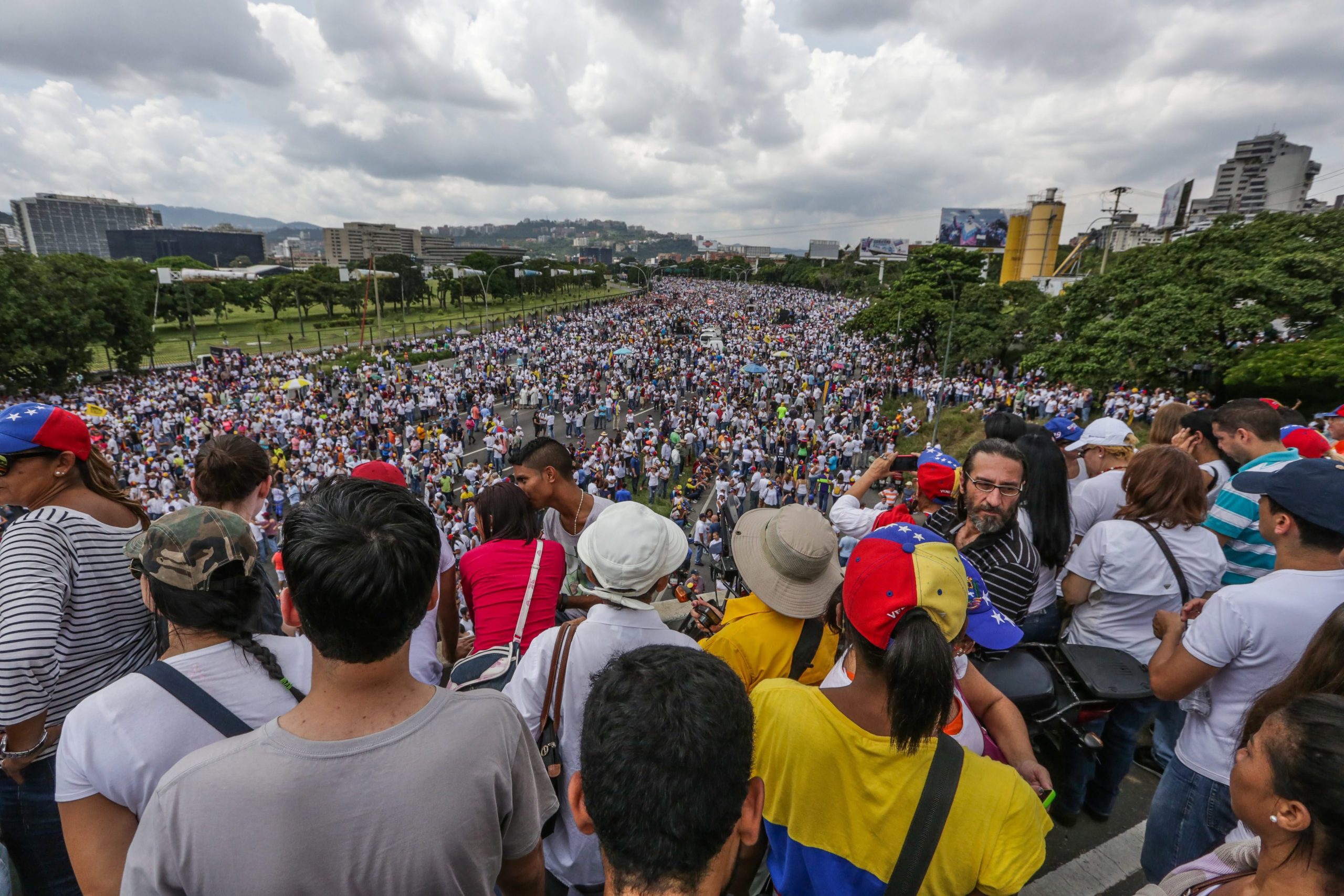 Venezuela: Milhares “tomam” cidades para exigir referendo revogatório do presidente
