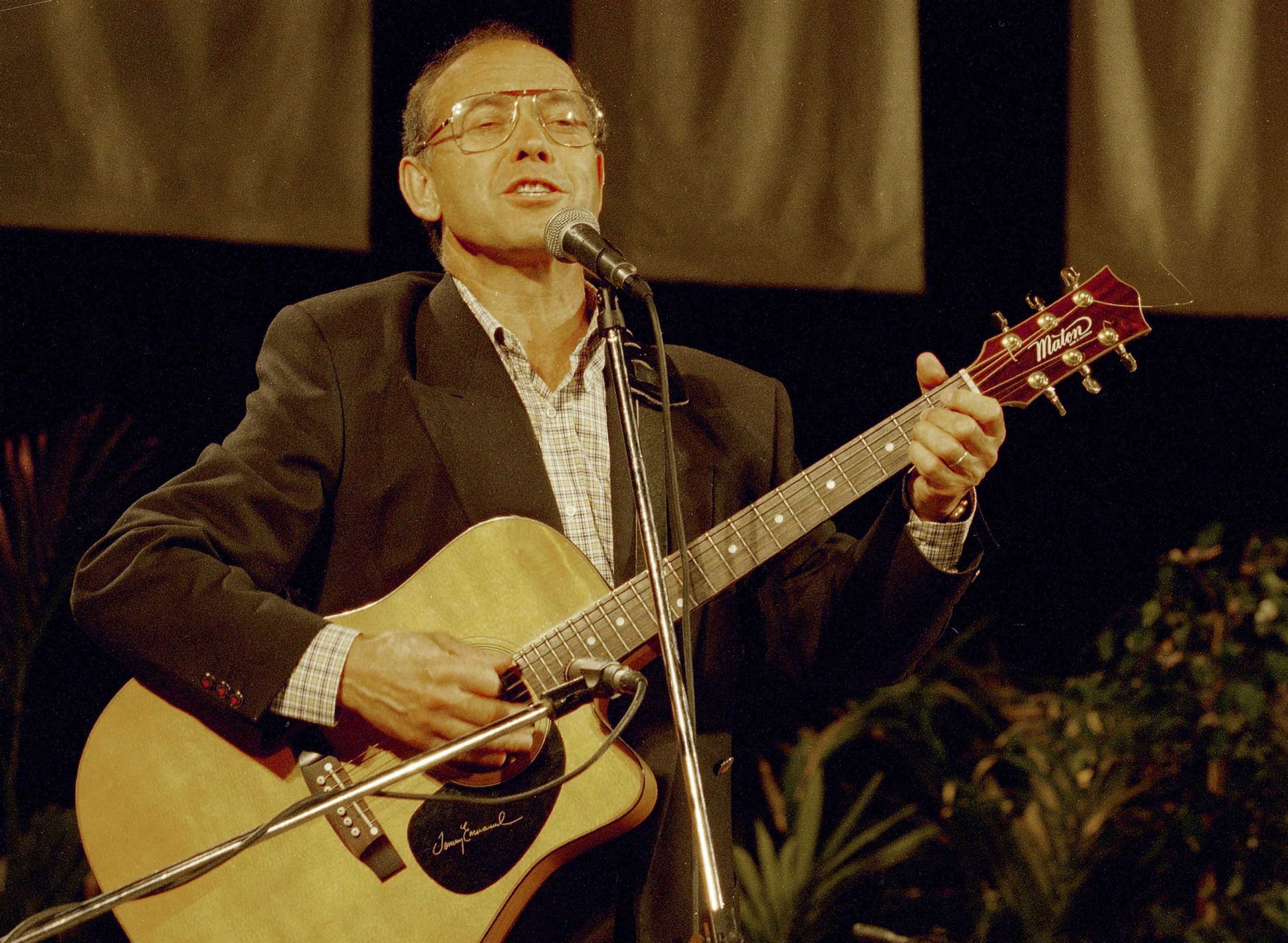 Concerto de Paco Bandeira e Filarmónica Lyra Barcoucense no Cineteatro da Mealhada