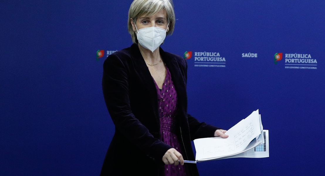 Ministra da Saúde assegura que vacinação nas farmácias comunitárias sempre esteve no horizonte