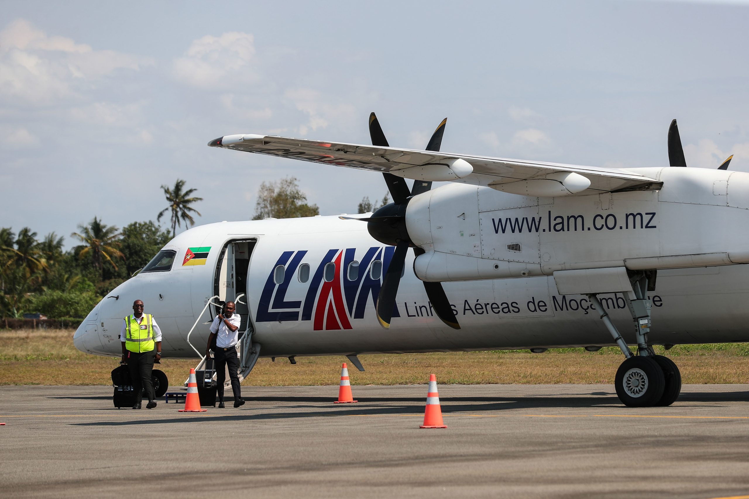 LAM regista segundo choque entre pássaros e aeronave numa semana
