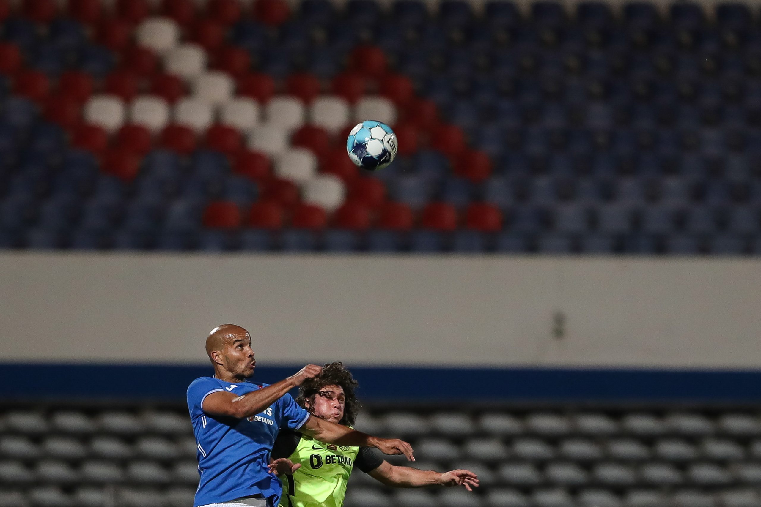 Sporting goleia Belenenses e avança na Taça de Portugal