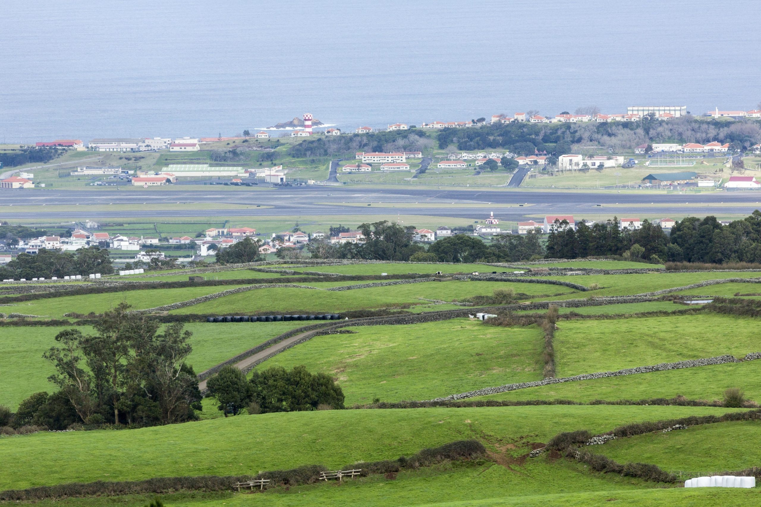 Embaixador dos EUA reafirma importância da base das Lajes para a segurança no Atlântico