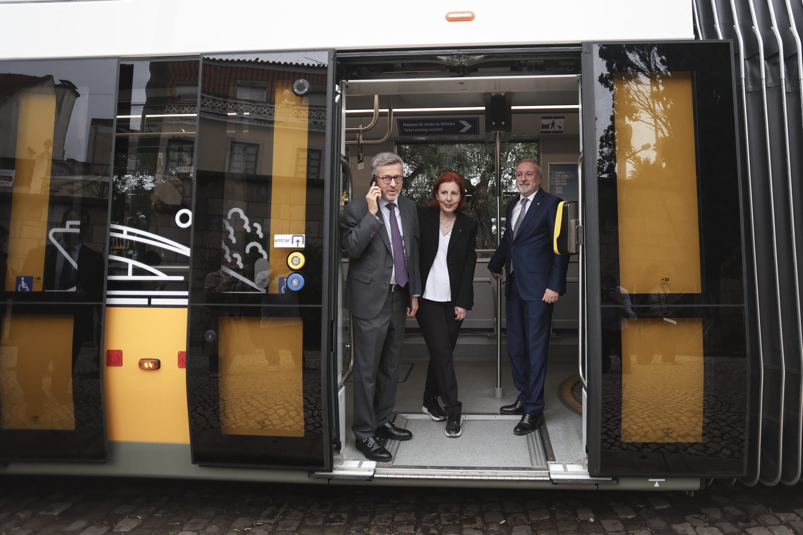 16E. CML apresenta novo elétrico que vai ligar a Praça do Comércio ao Parque das Nações