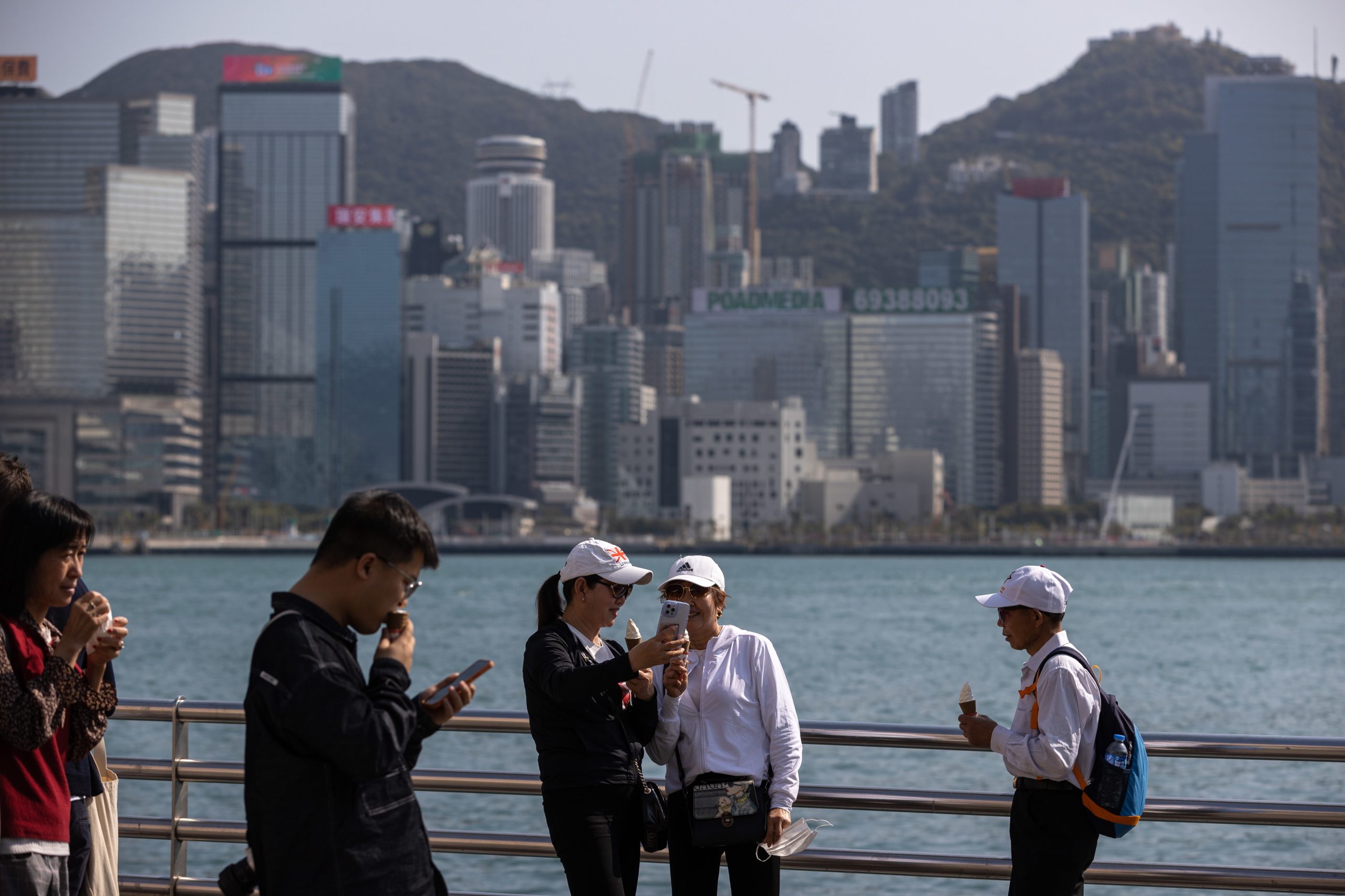 Julgamento de português por incitação à subversão em Hong Kong adiado para agosto