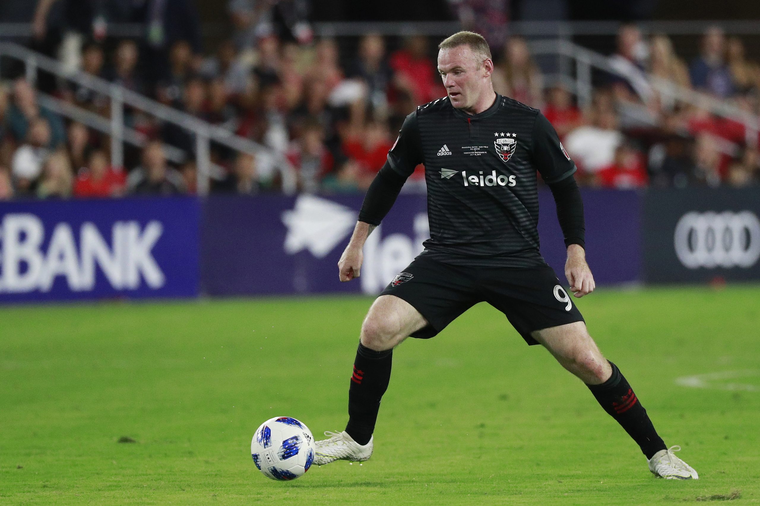Rooney foi detido em dezembro nos EUA por estar embriagado