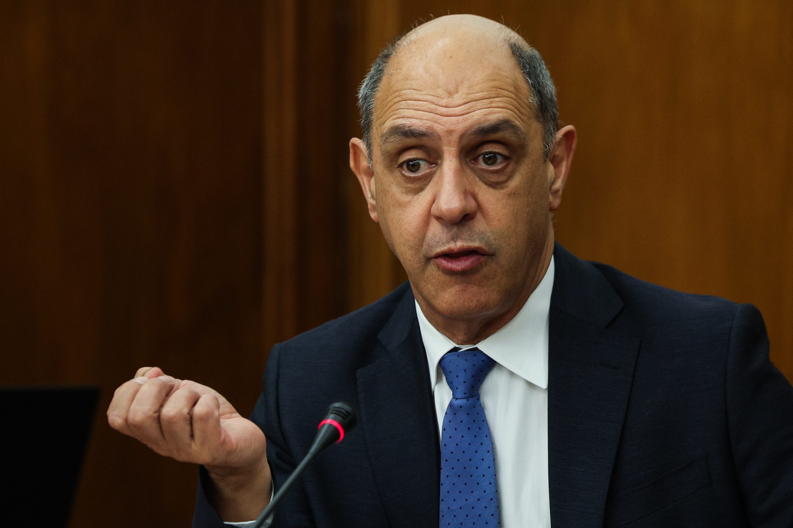 Funcionamento rotativo de maternidades é “belíssima alternativa” ao encerramento, diz ministro da Saúde
