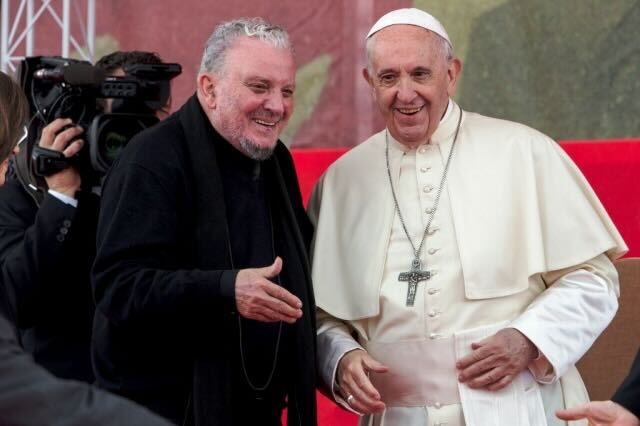 Caminho Neocatecumenal: que Igreja é esta que vive a fé (ou a falta dela) em pequenas comunidades?