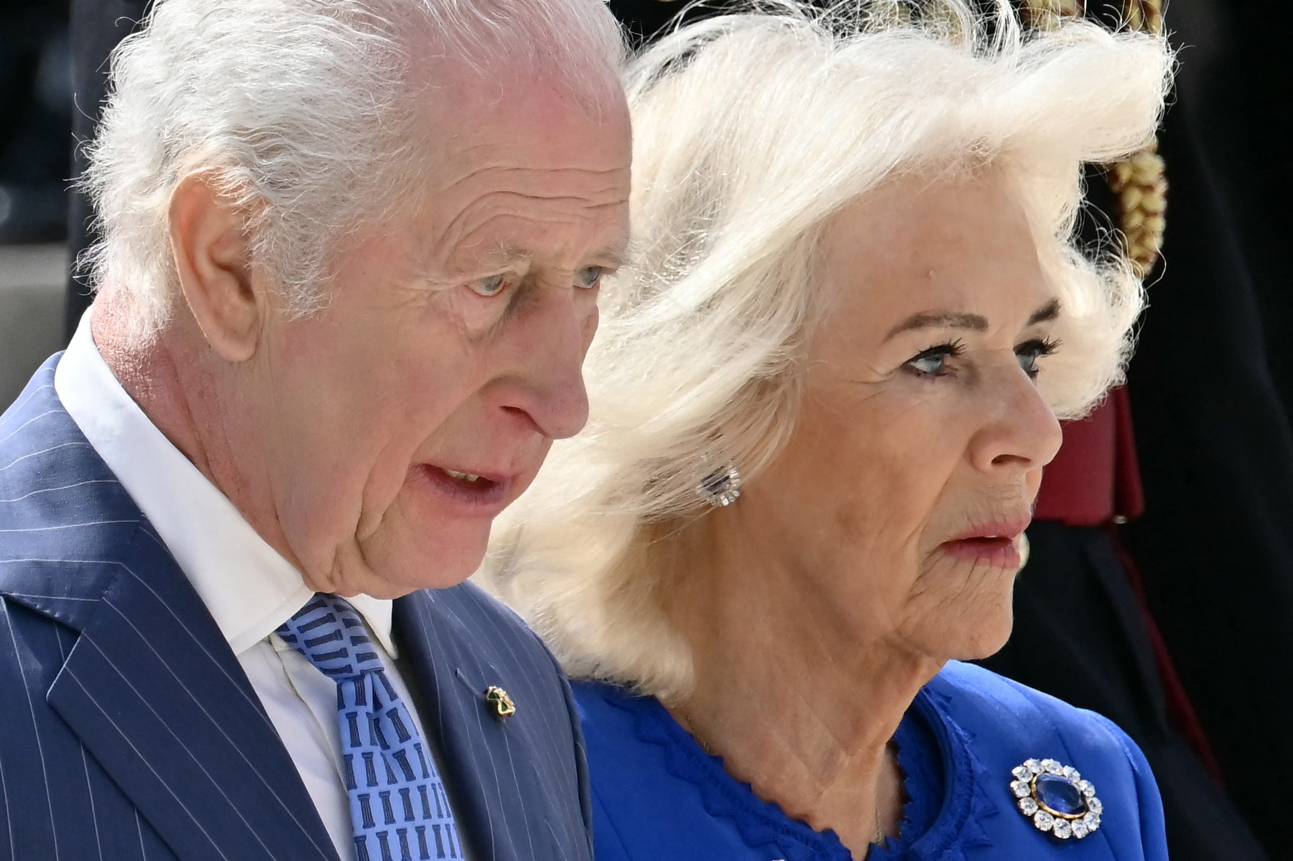 Carlos e Camilla comemoram 20 anos de um casamento que foi tudo menos fácil