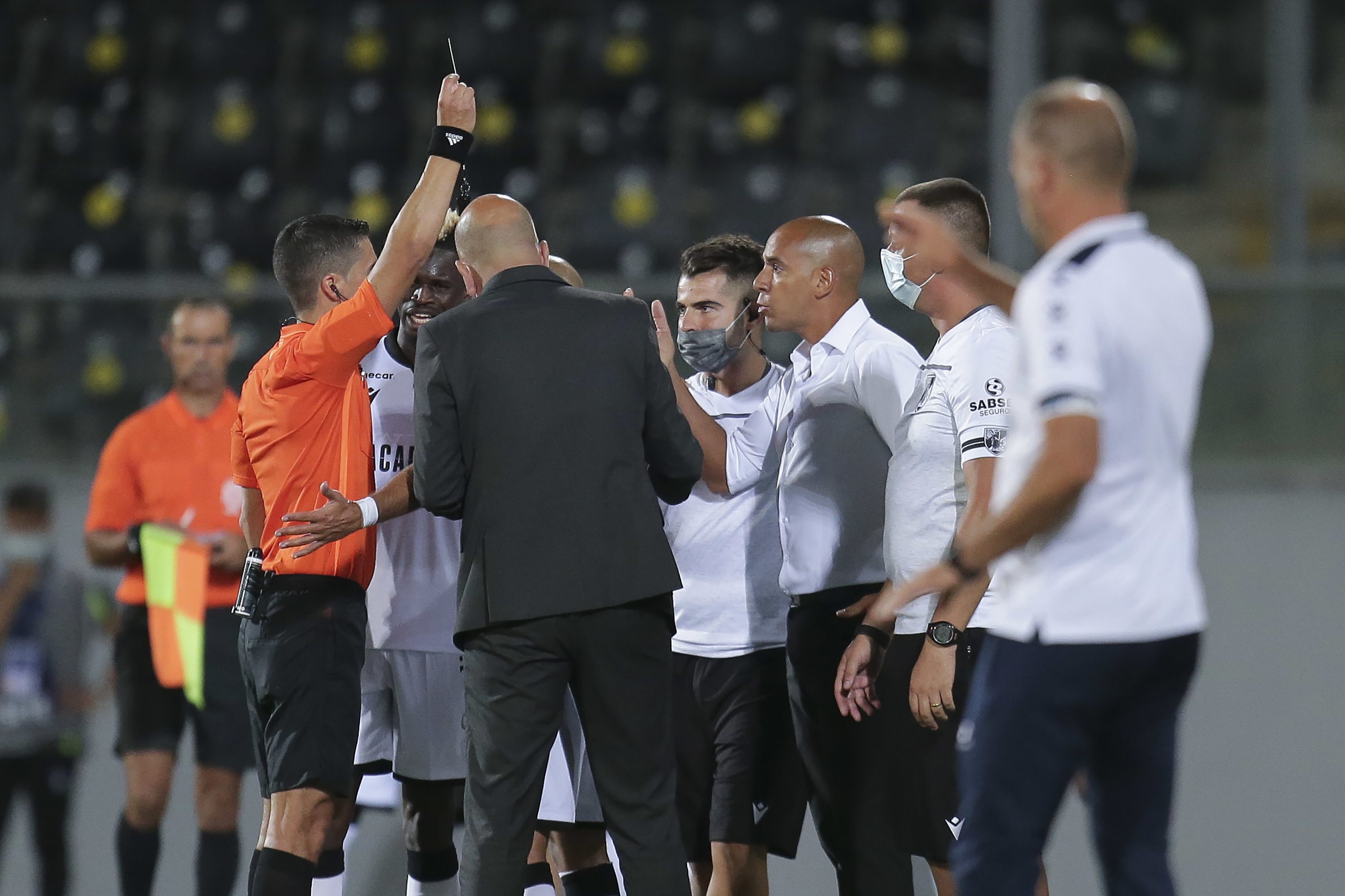 Presidente do Vitória promete pedir reunião ao Conselho de Arbitragem da FPF