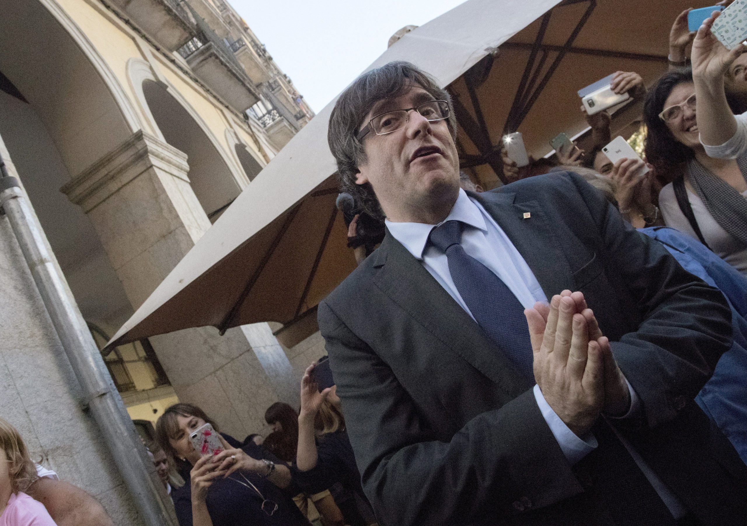 Paul Bekaert, antigo advogado da ETA, nomeado para defender Puigdemont