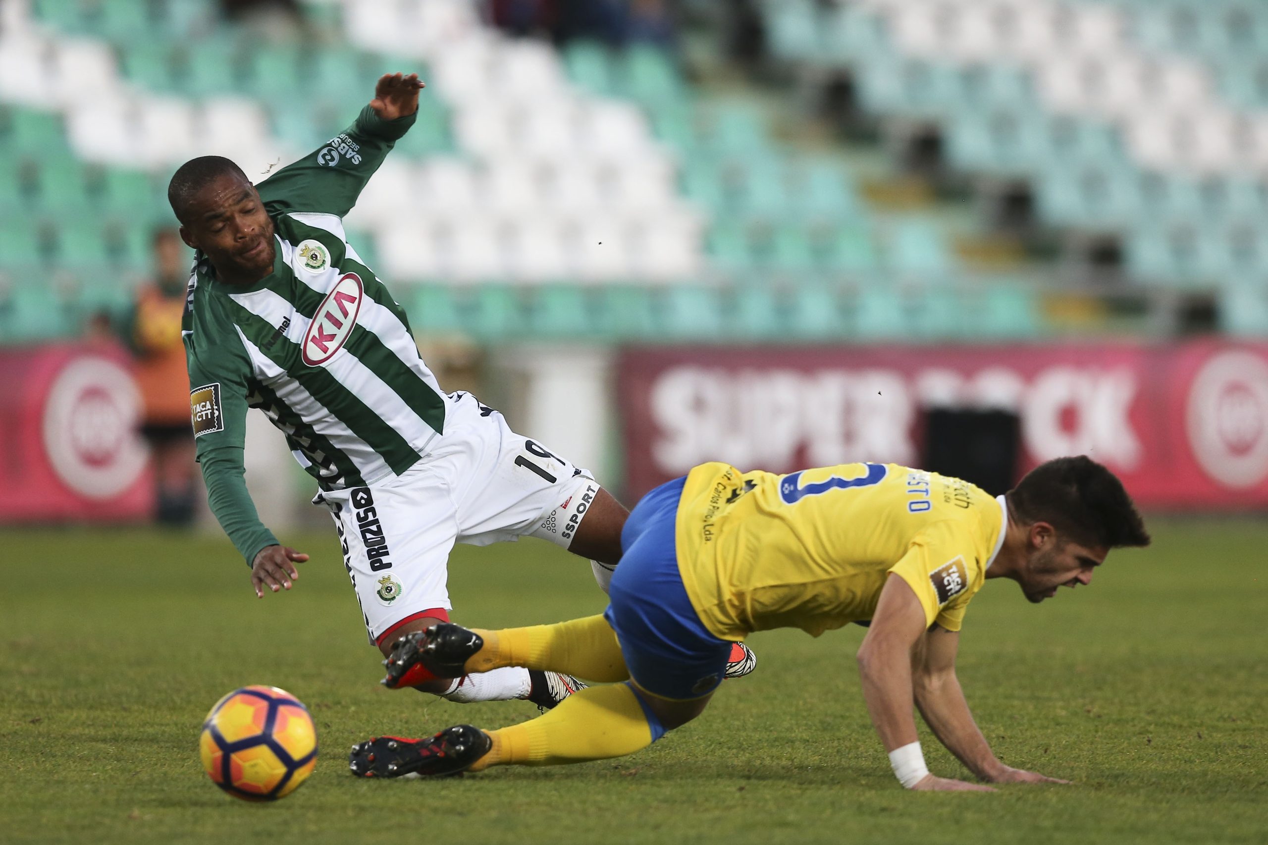 Meyong anuncia final da carreira aos 36 anos