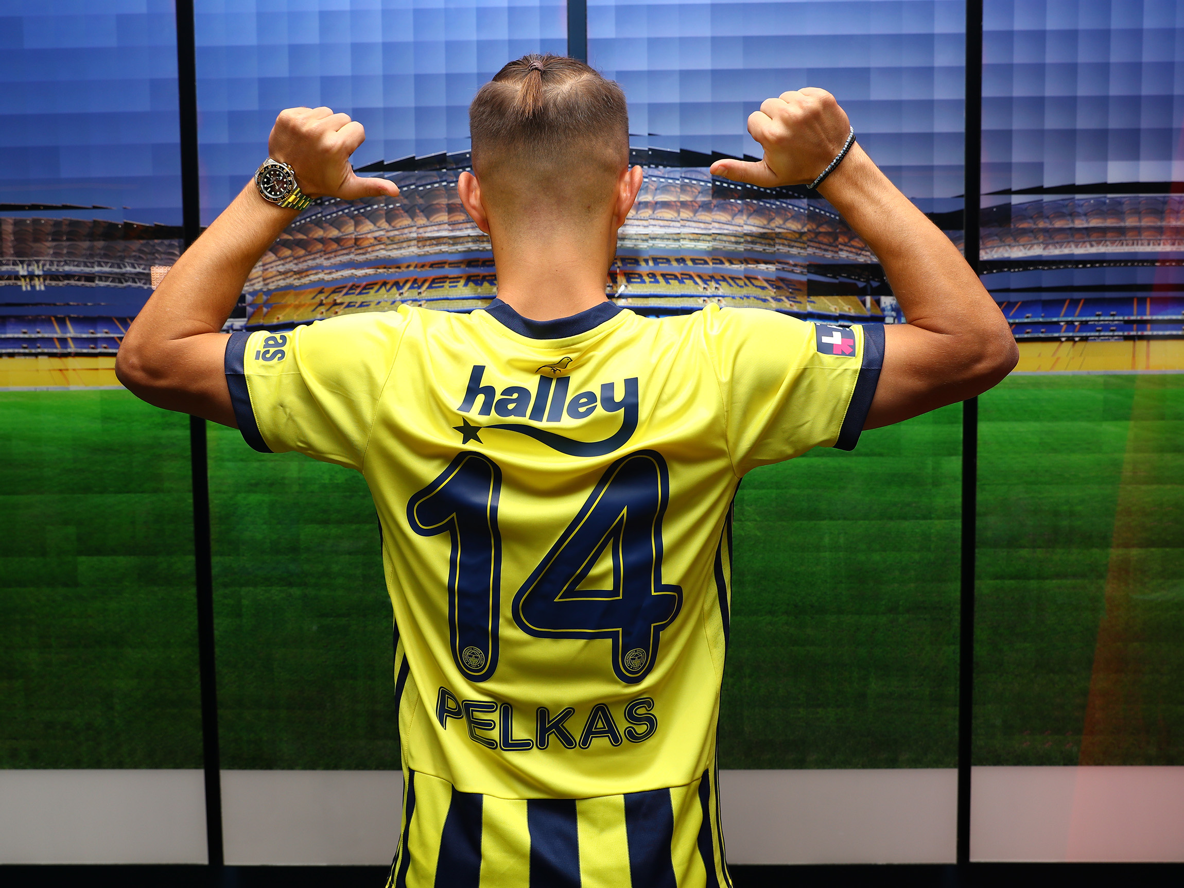 Dimitris Pelkas troca PAOK pelos turcos do Fenerbahce