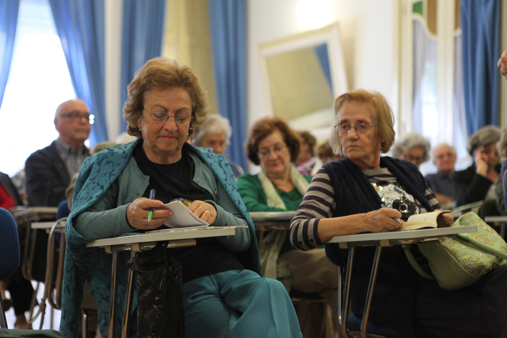 Na Guarda apela-se ao regresso às aulas dos seniores: “Tem um efeito imediato no interesse e no aumento do rendimento académico dos mais novos”
