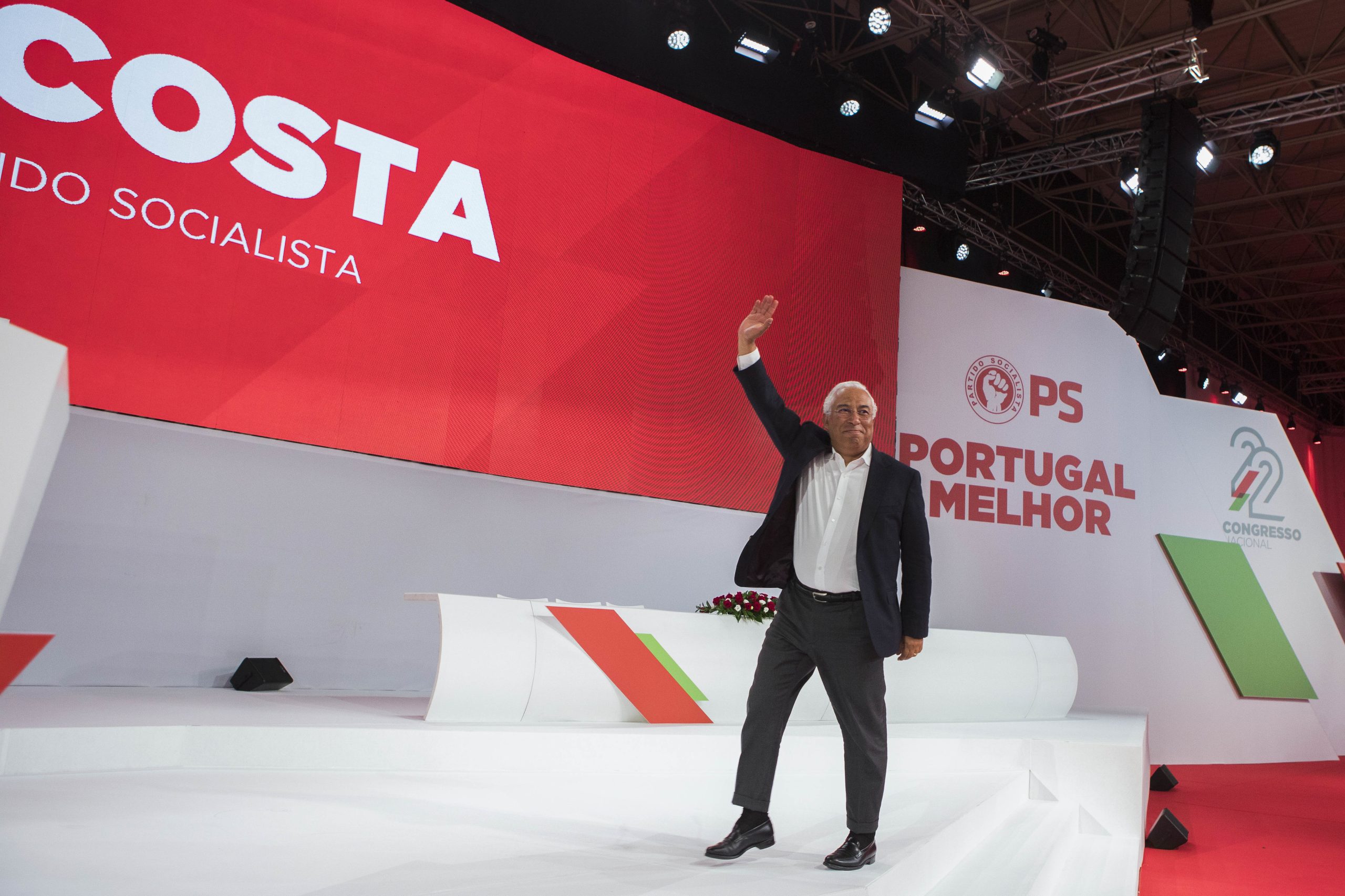 Final da Liga de Campeões ajudou a esvaziar a sala do Congresso do PS