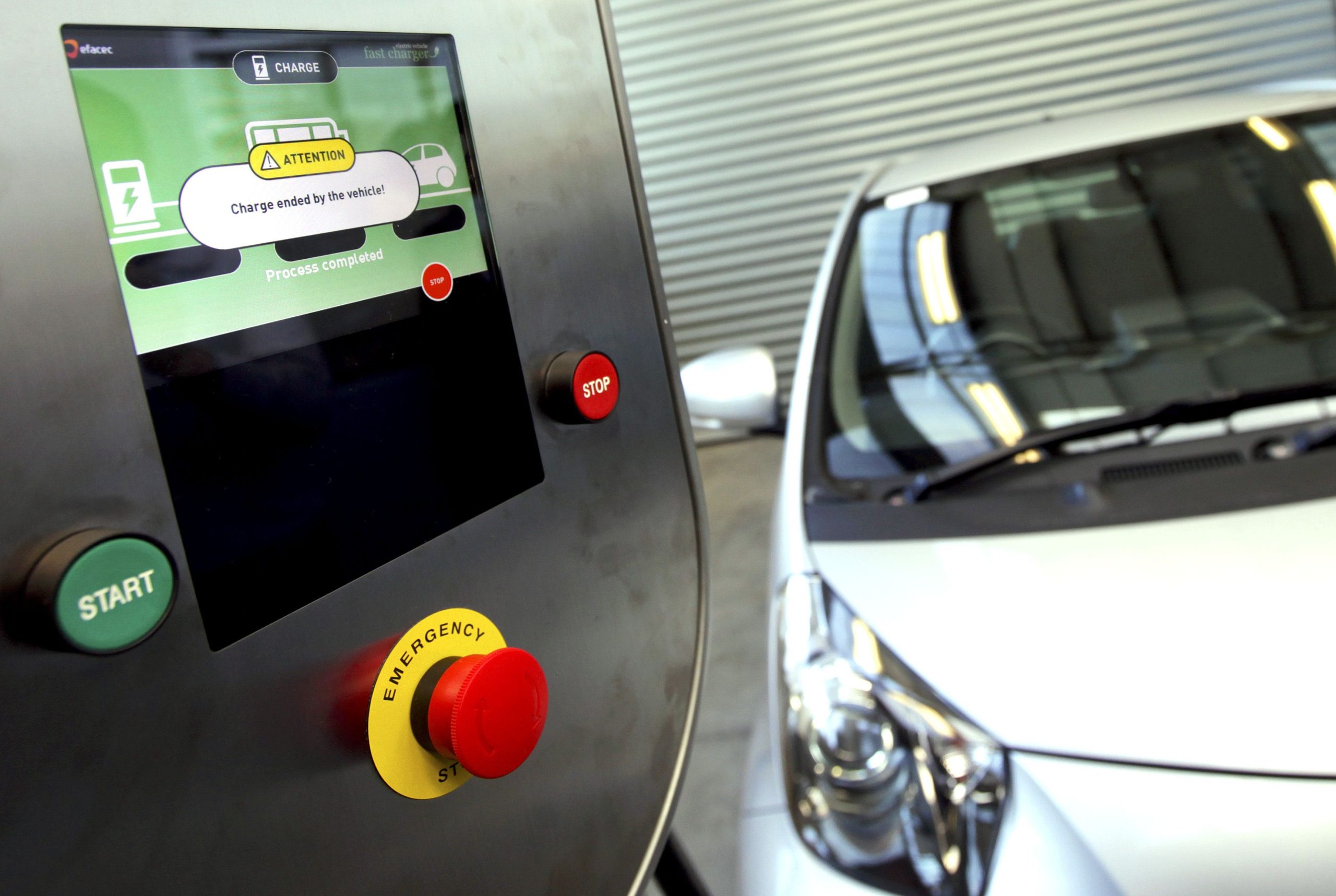 BMW, Daimler, Porsche, Audi e Ford criam rede europeia para abastecer veículos elétricos