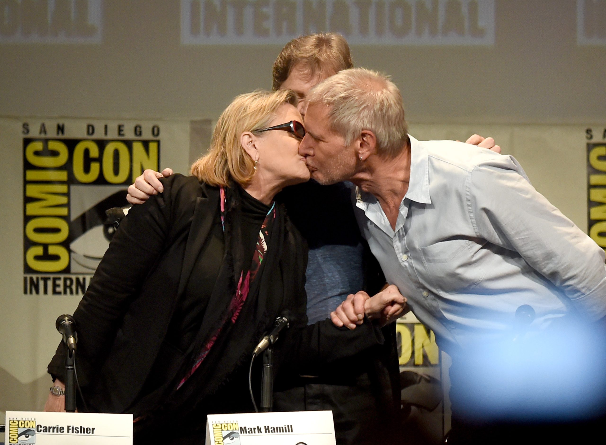 Carrie Fisher era “única, brilhante, original”, diz ator Harrison Ford